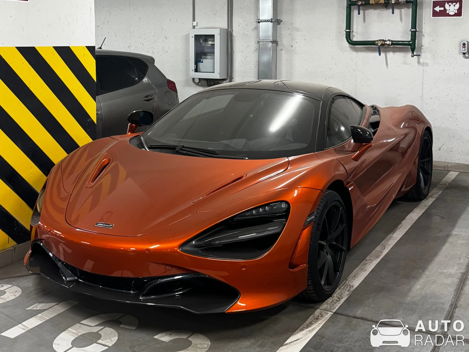 McLaren 720S spotted in Москва, Россия