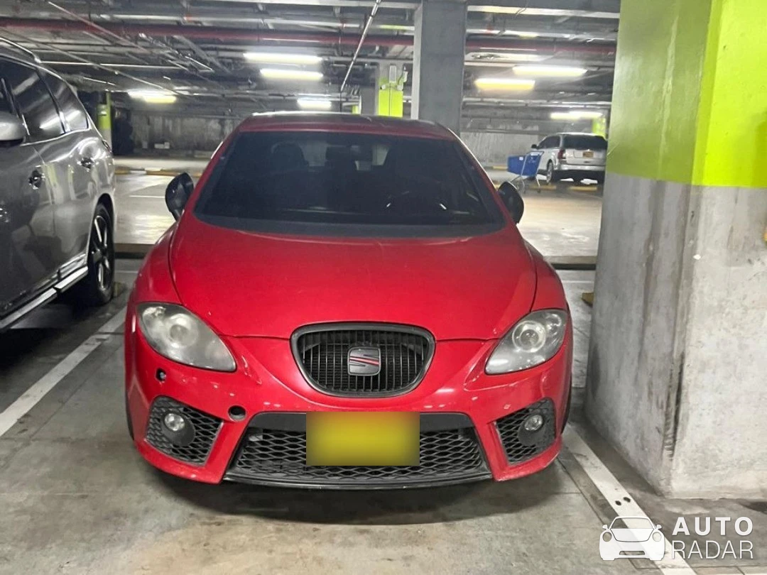 SEAT Leon Cupra R spotted in El Carmen de Viboral, Colombia
