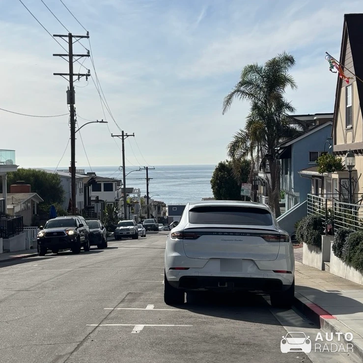 Porsche Cayenne Coupé Turbo spotted in Hermosa Beach, United States
