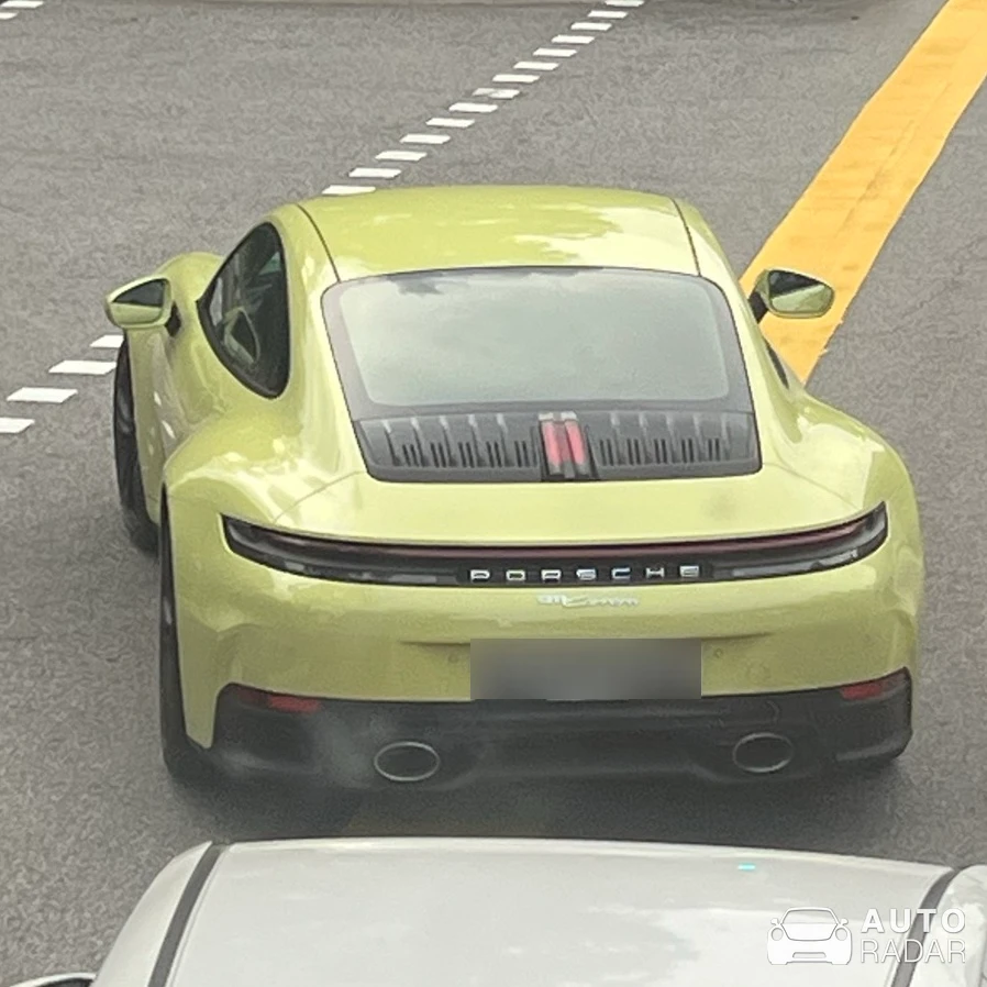 Porsche 992 Carrera MkII spotted in Singapore, Singapore