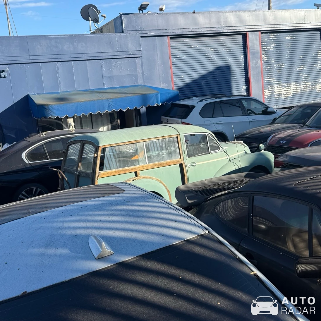 Morris Minor Traveller spotted in Los Angeles