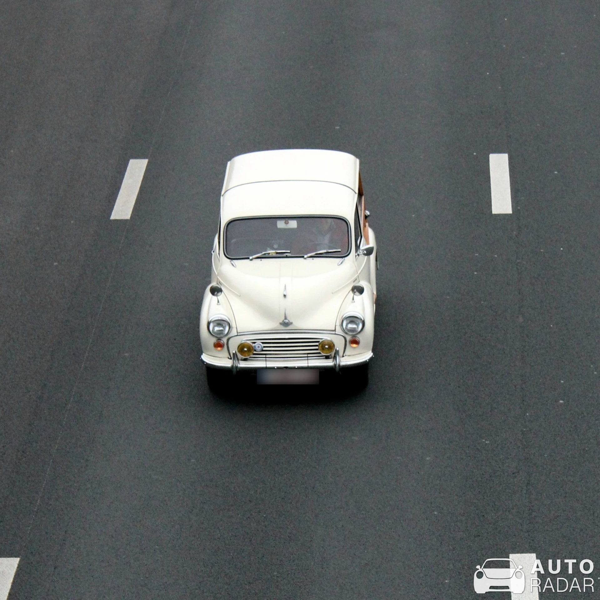 Morris Minor 1000 Traveller spotted in Brecht, België