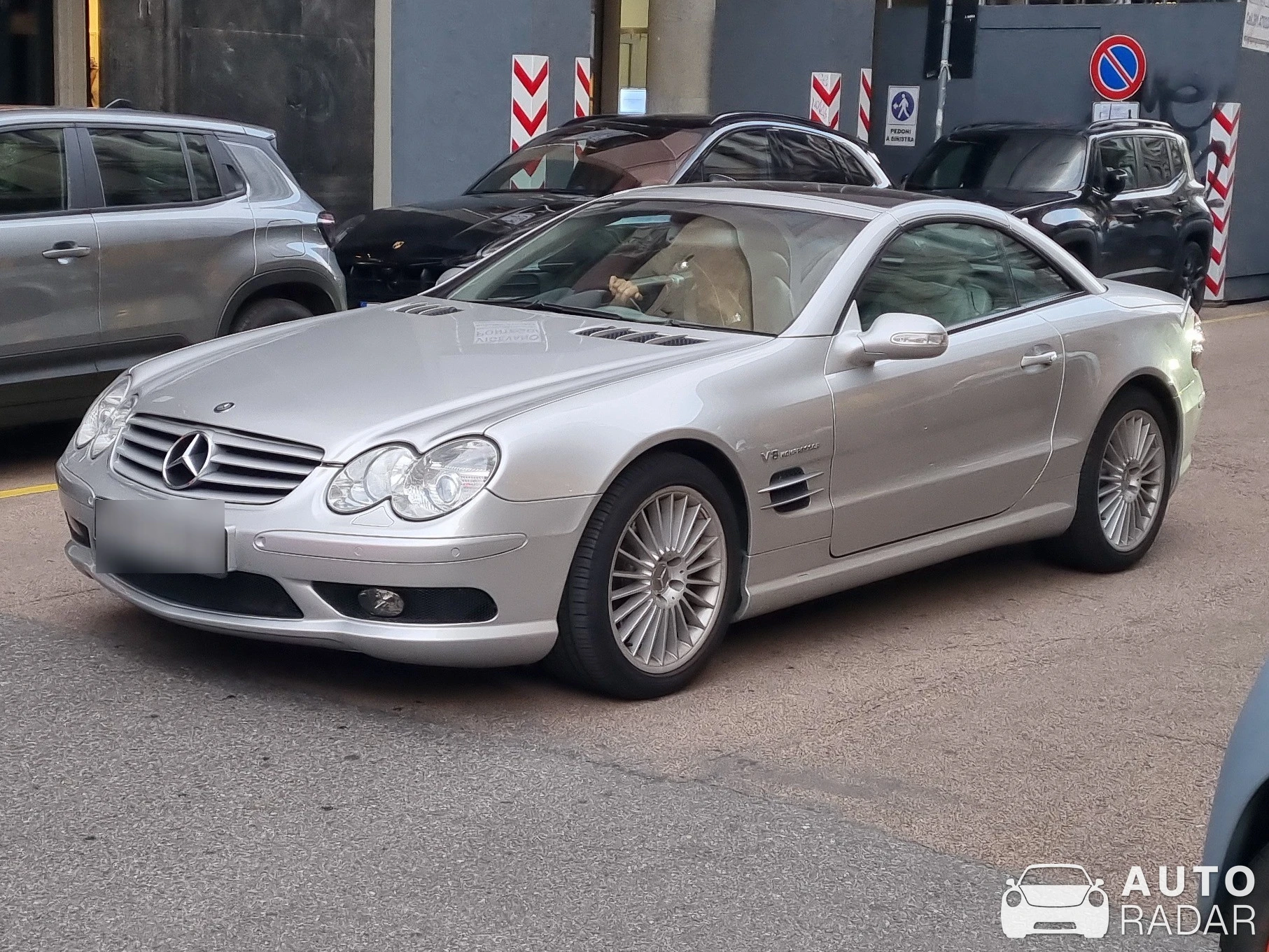 Mercedes-AMG SL 55 R230 spotted in Milano, Italia