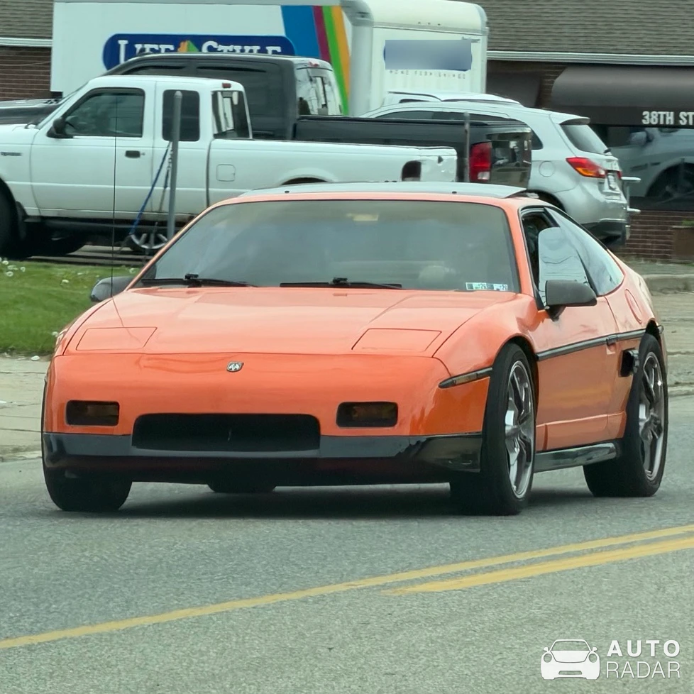 Pontiac Fiero spotted in Erie