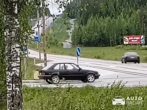 Ford Escort XR3i spotted in Leivonmäki