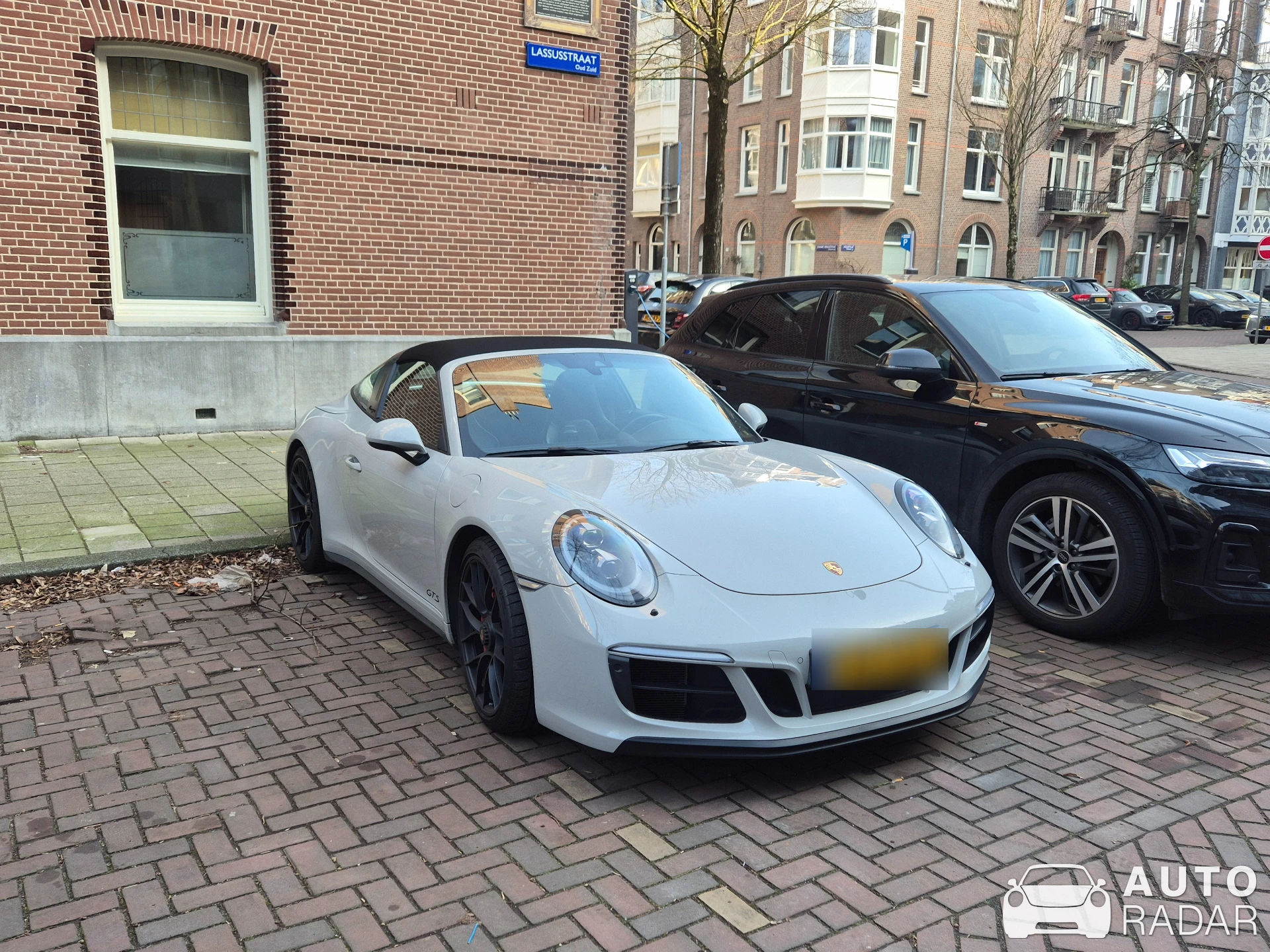 Porsche 911 Targa 4 GTS spotted in Amsterdam