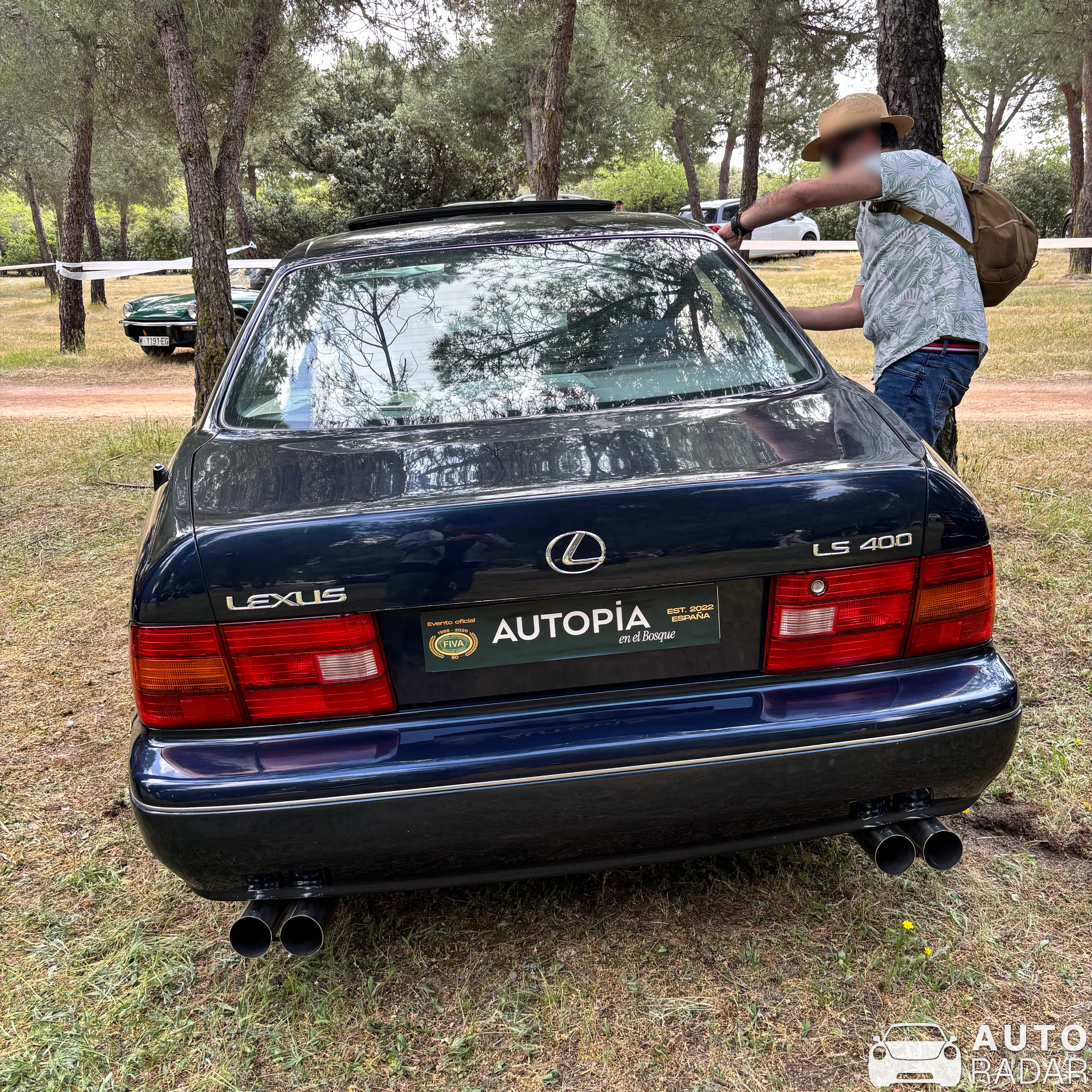 Lexus LS400 spotted in Madrid