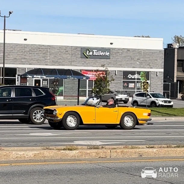 Triumph TR6 spotted in Charlemagne, Canada