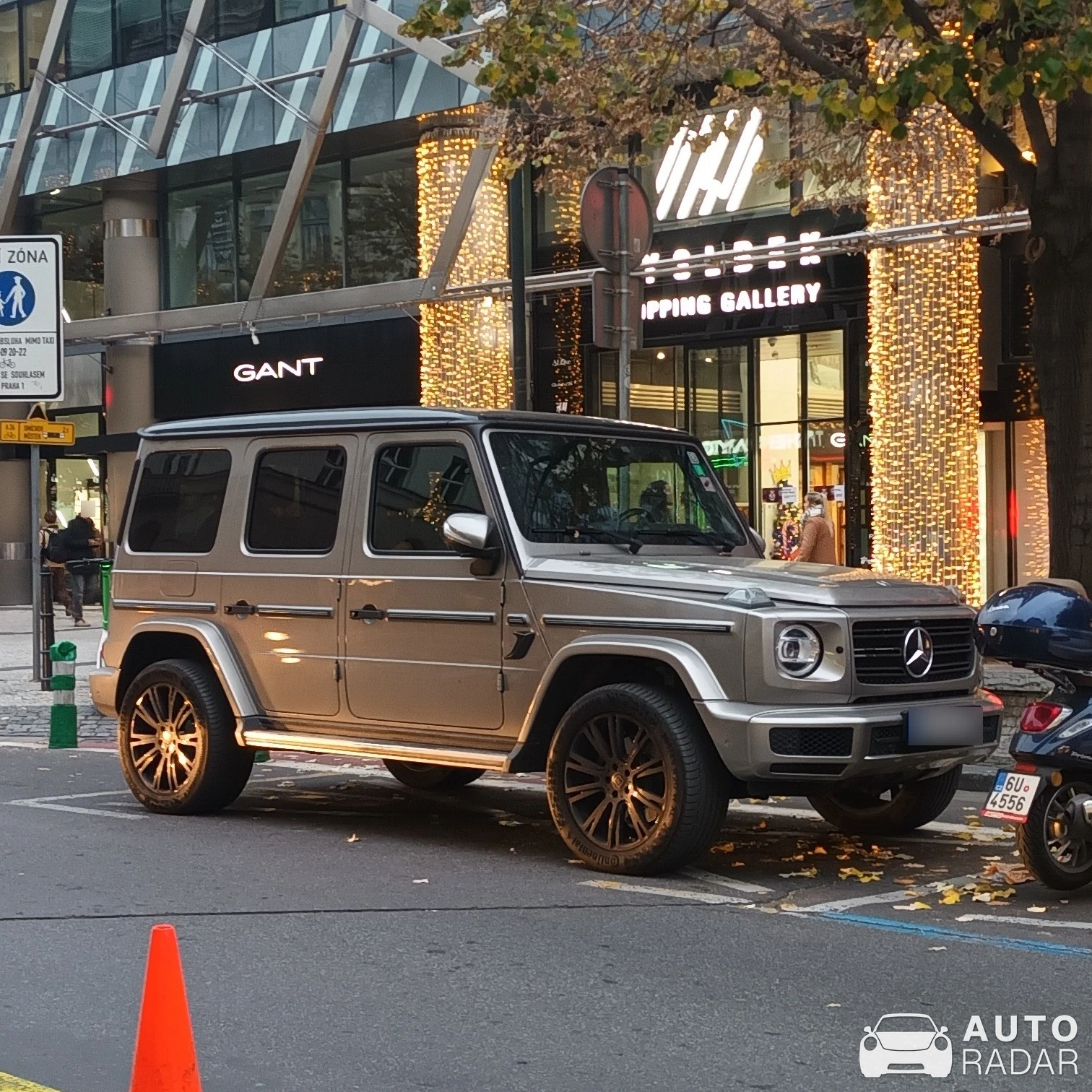 Mercedes-Benz G 500 spotted in Praha 1, Česko