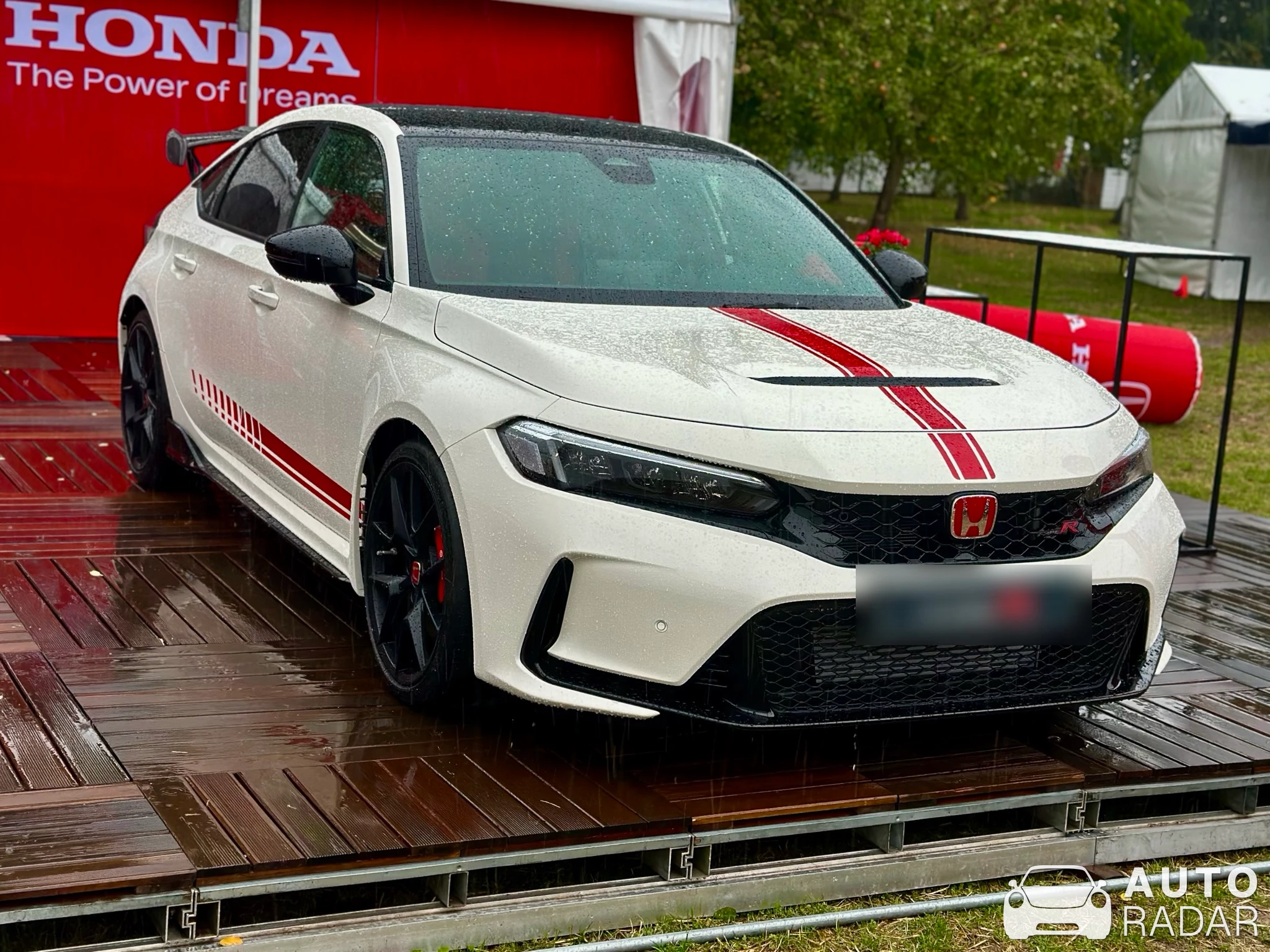 Honda Civic Type R Limited Edition spotted in Beesd