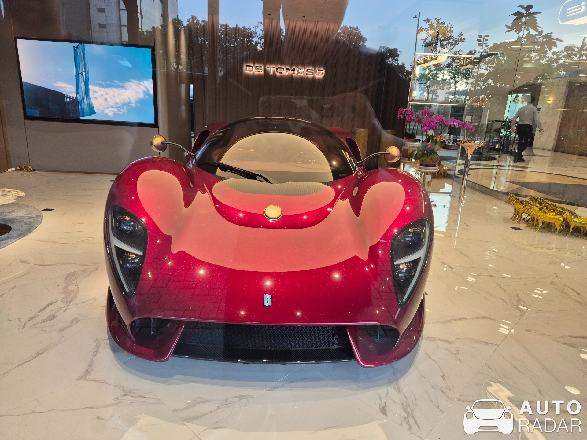 De Tomaso P72 spotted in Hong Kong