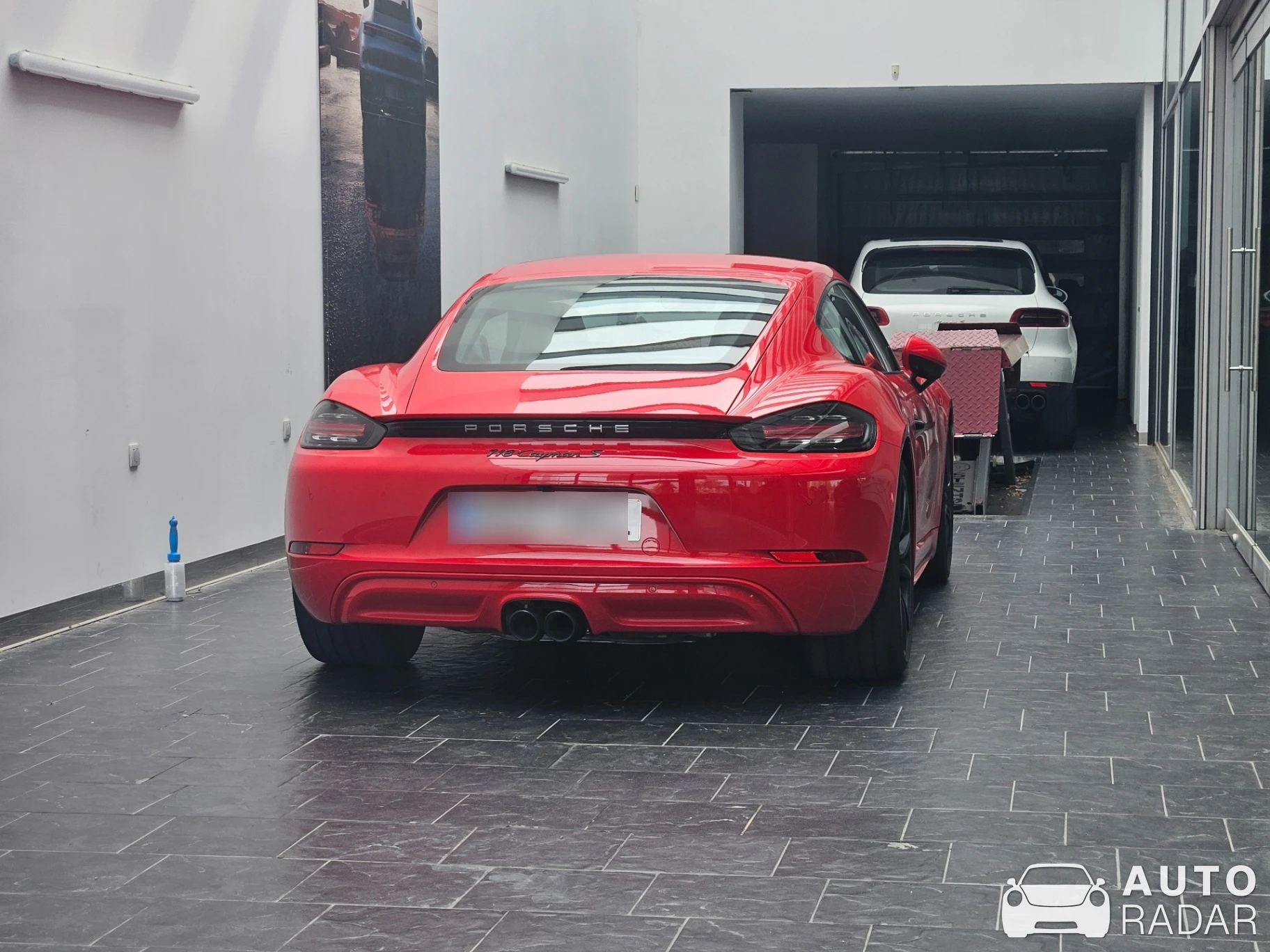 Porsche 718 Cayman S spotted in Zaragoza, Spain