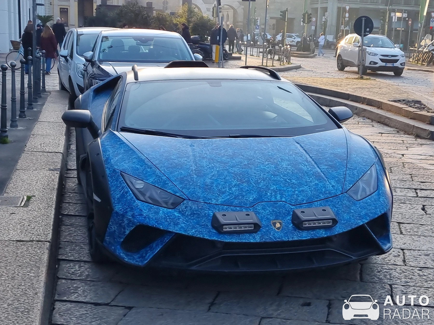 Lamborghini Huracán LP610-4 Sterrato Opera Unica spotted in Milano, Italia