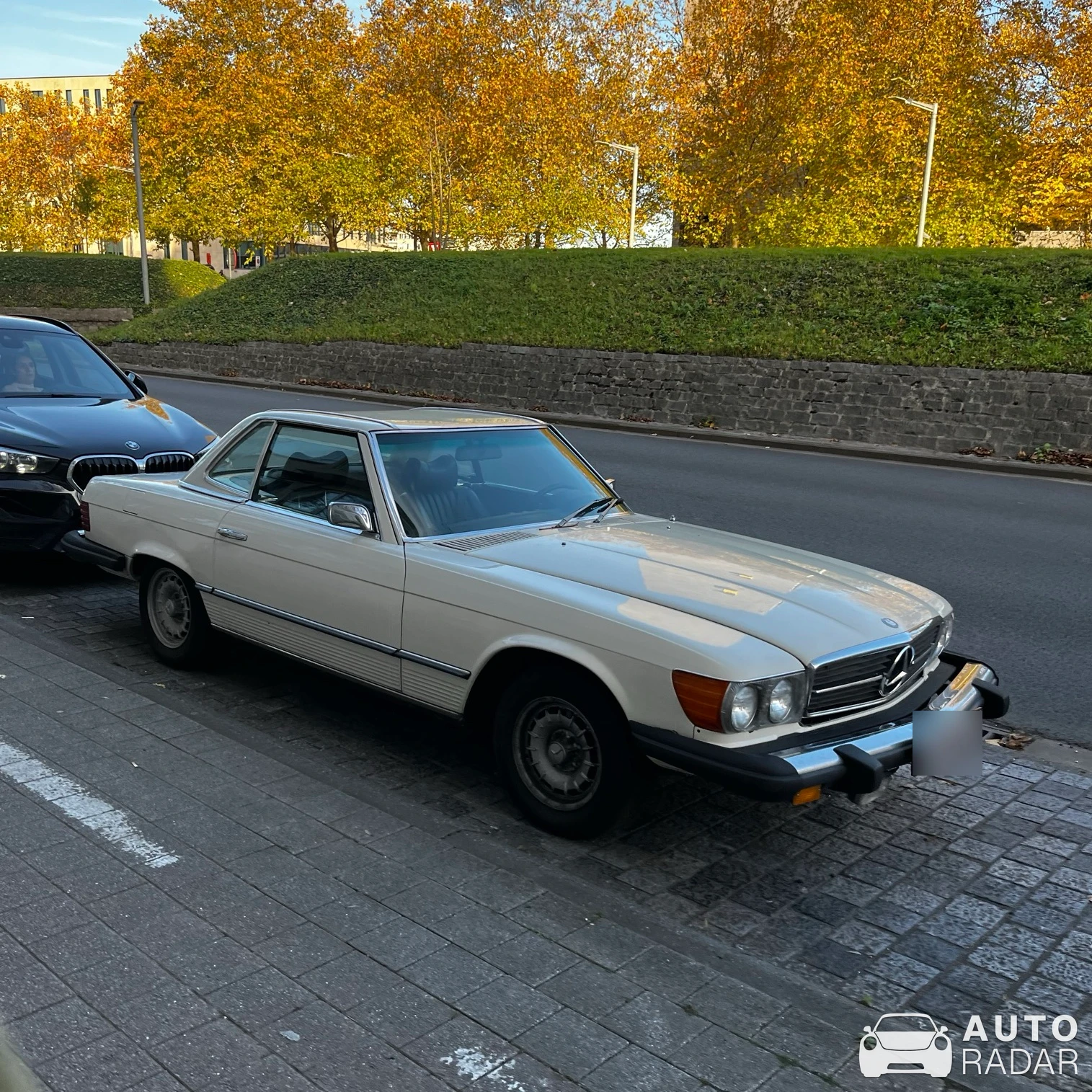 Mercedes-Benz 450 SL spotted in Leuven, België