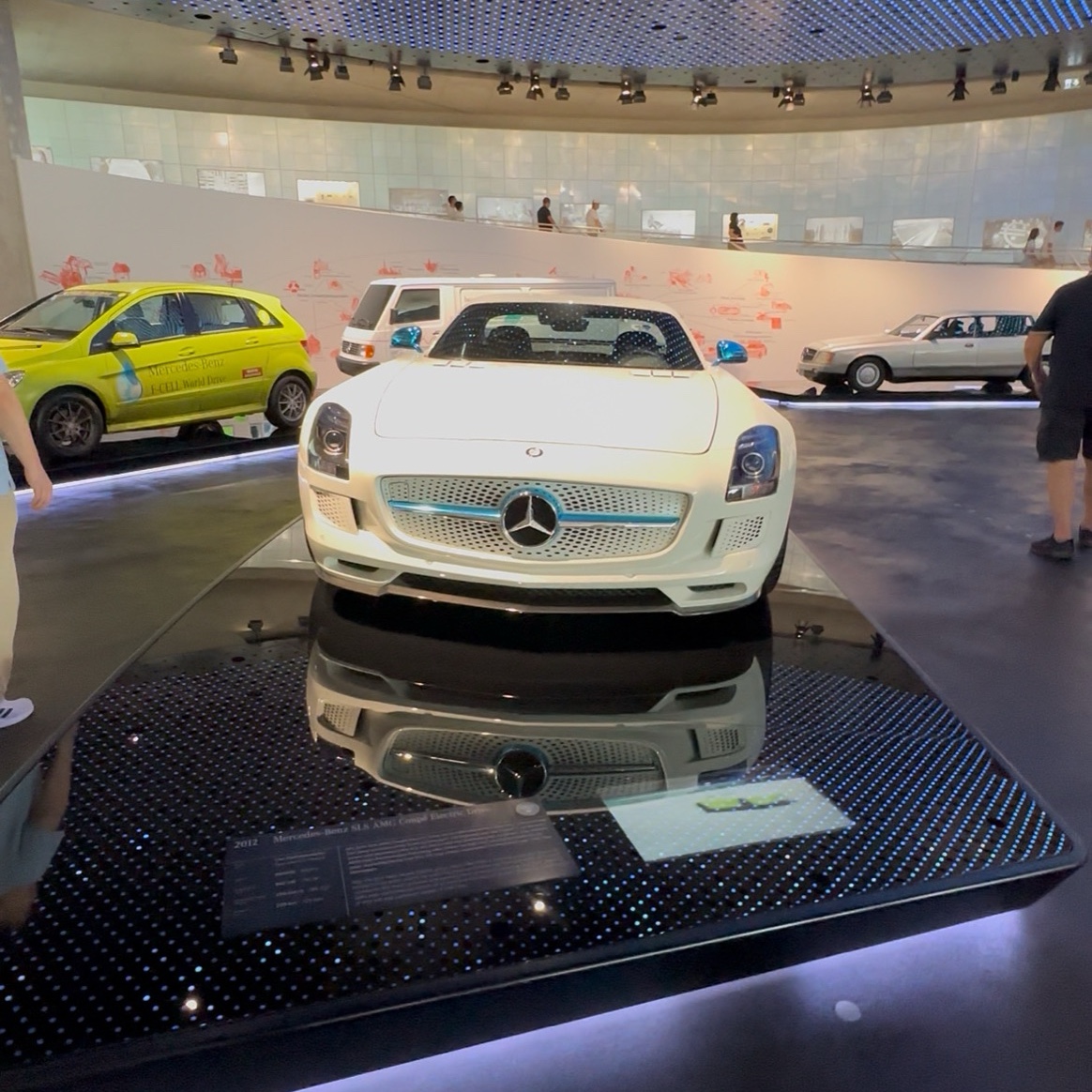 Mercedes-Benz SLS AMG Electric Drive