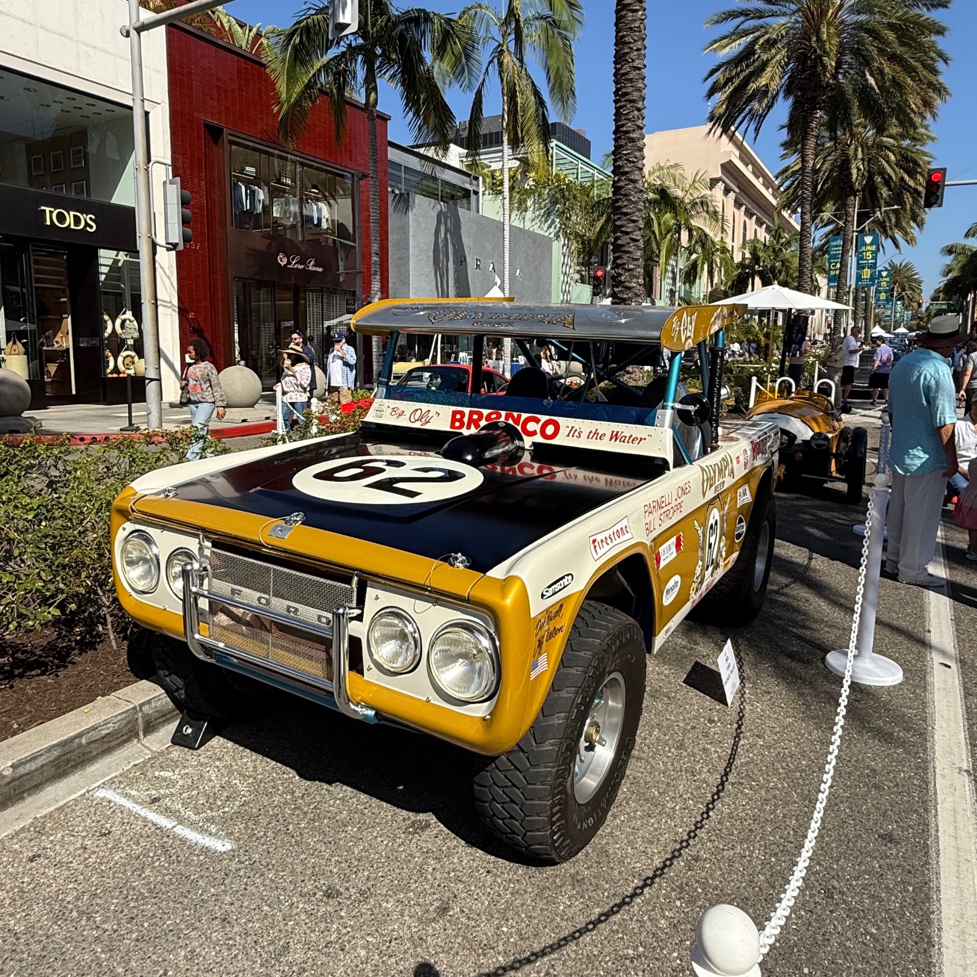Ford Bronco ‘Big Oly’