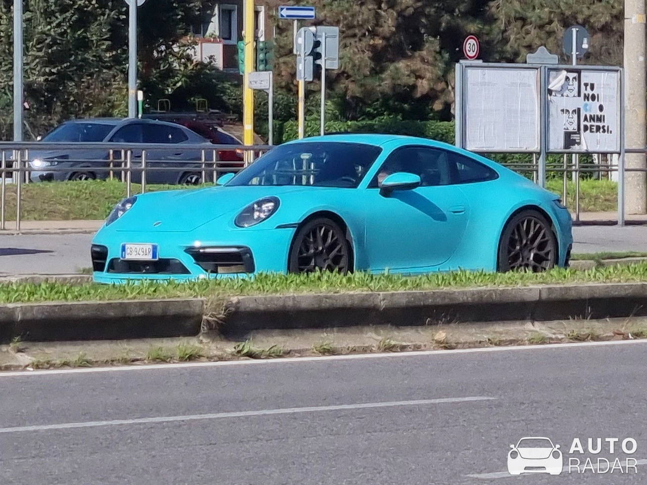 Porsche 992 Carrera 4S MkI spotted in Città metropolitana di Milano, Italia