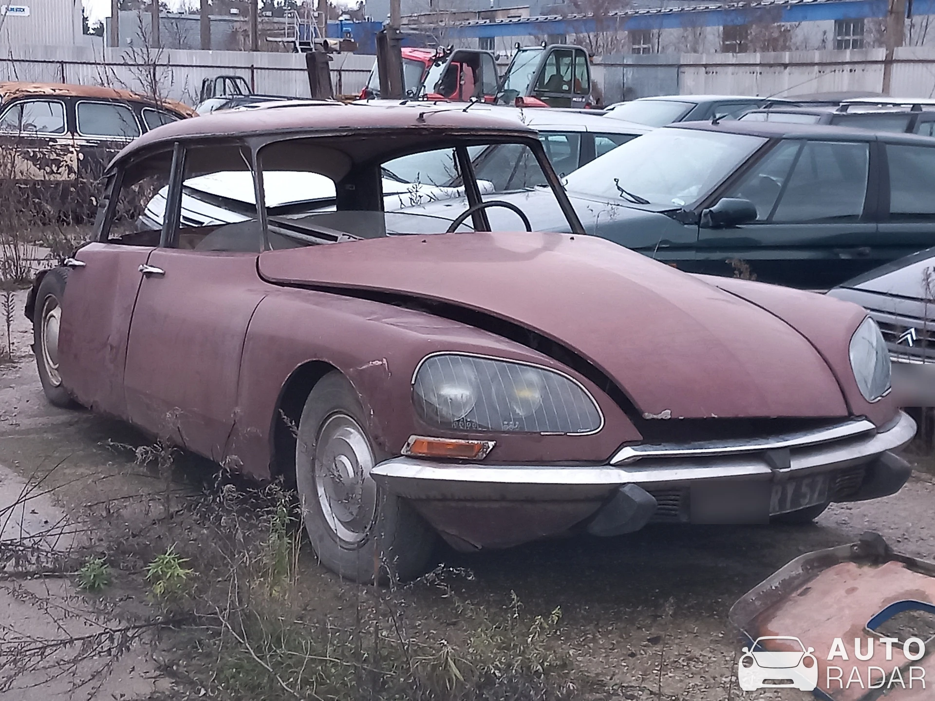 Citroën DS spotted in Kaunas, Lithuania
