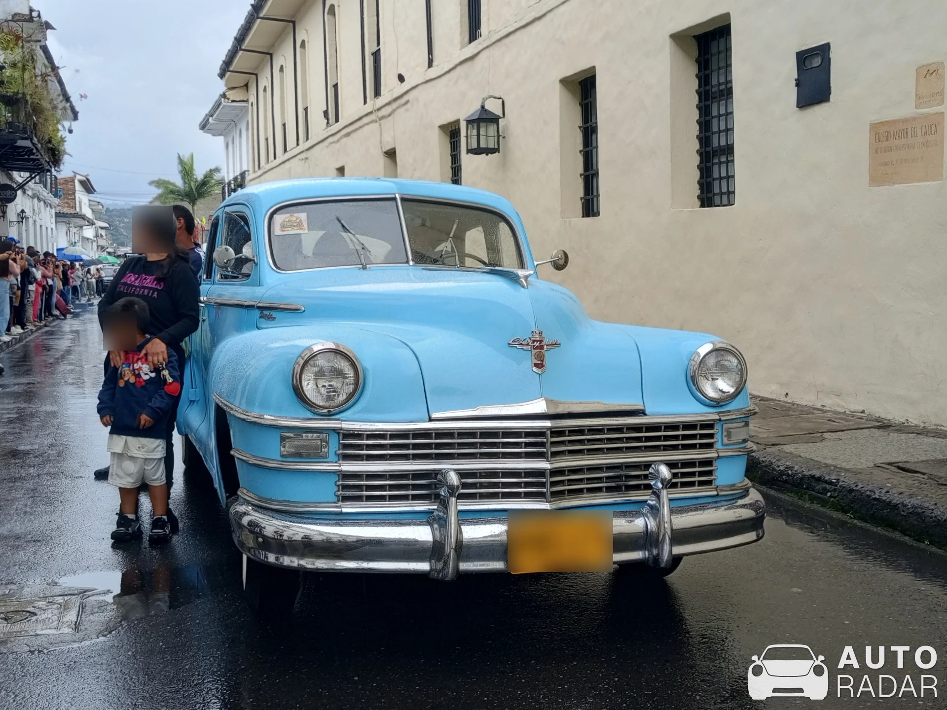 Chrysler Windsor spotted in Popayán