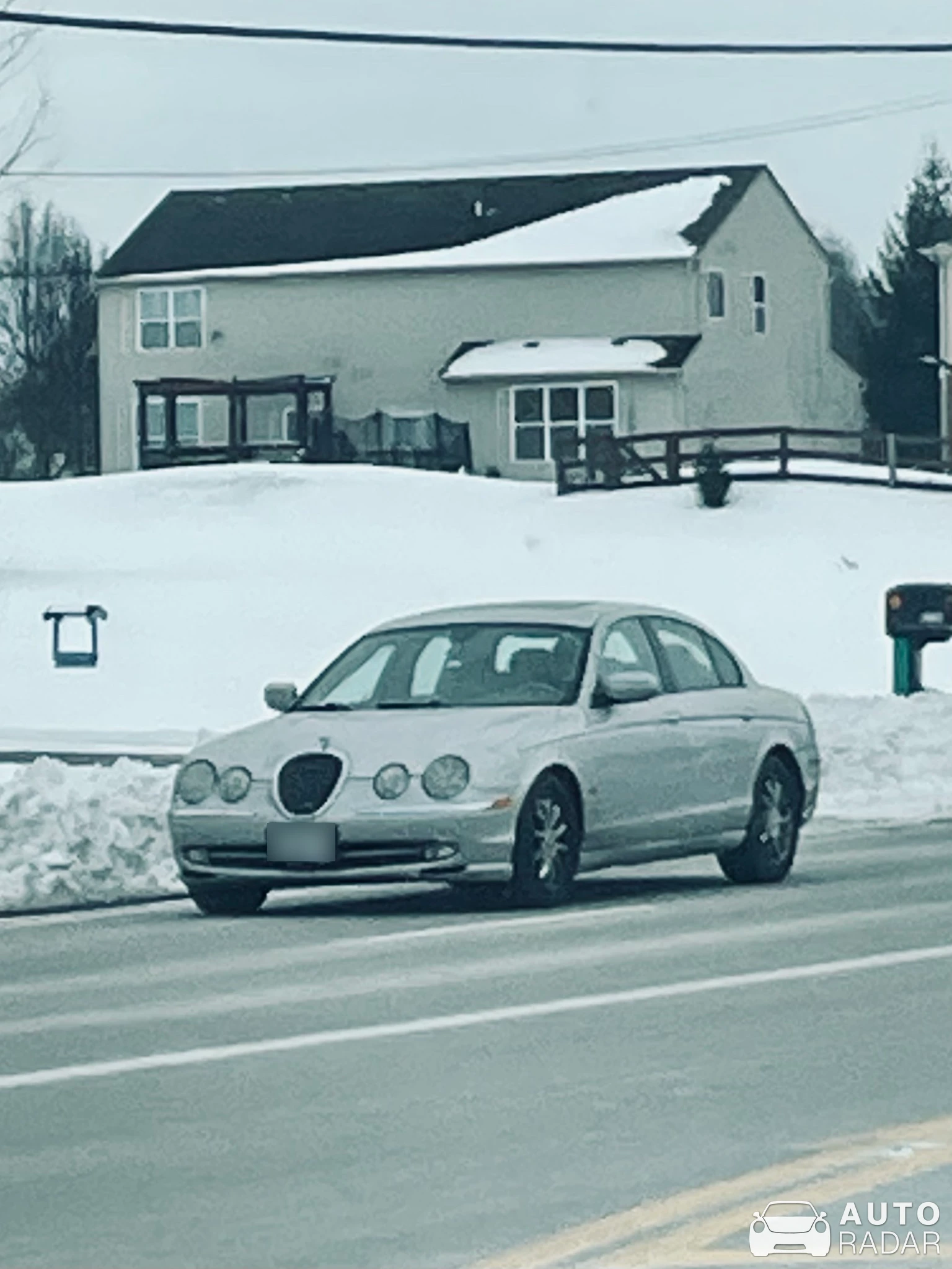 Jaguar S-Type spotted in Mason, United States