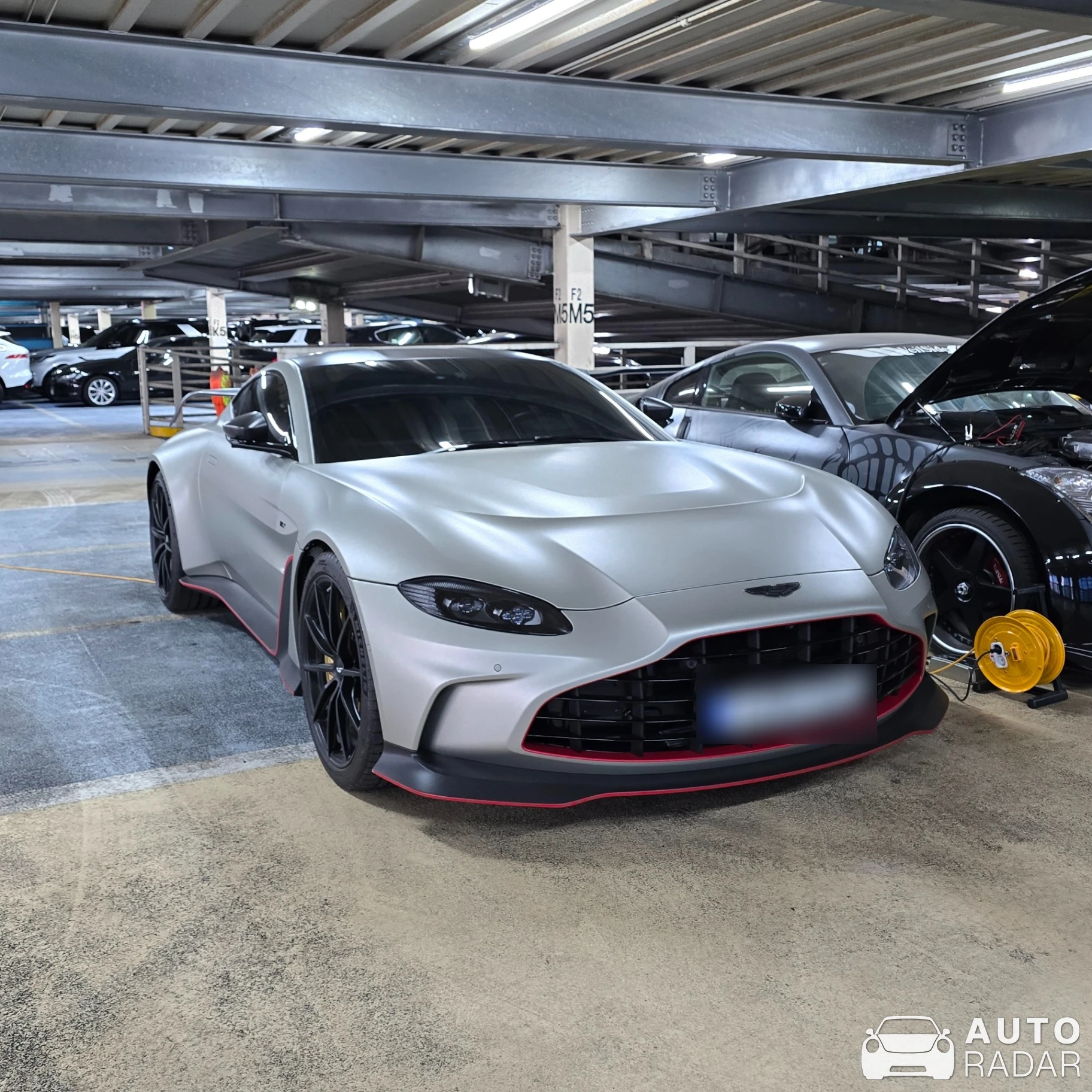 Aston Martin V12 Vantage spotted in 서초구, 대한민국