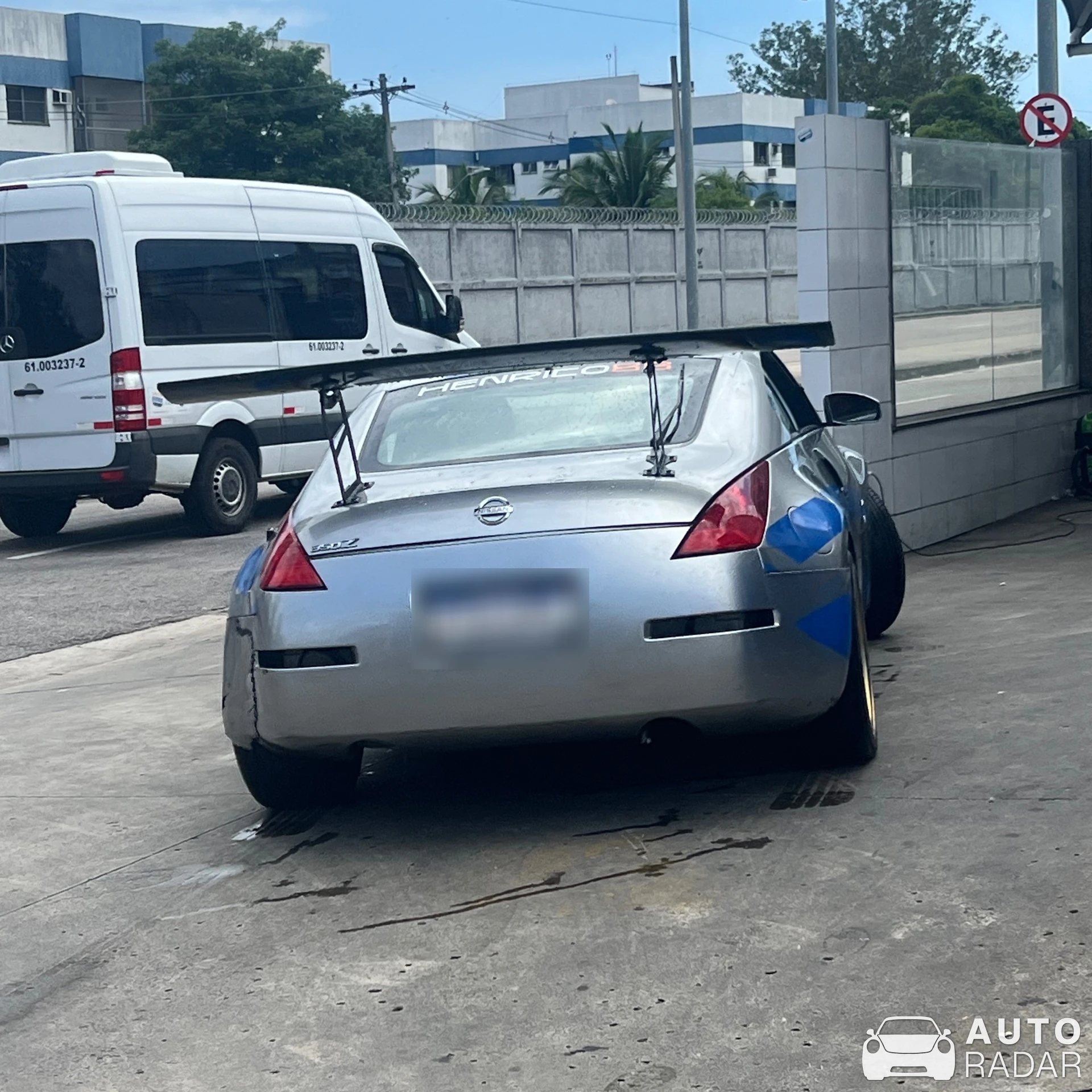 Nissan 350Z spotted in Barra da Tijuca, Brazil
