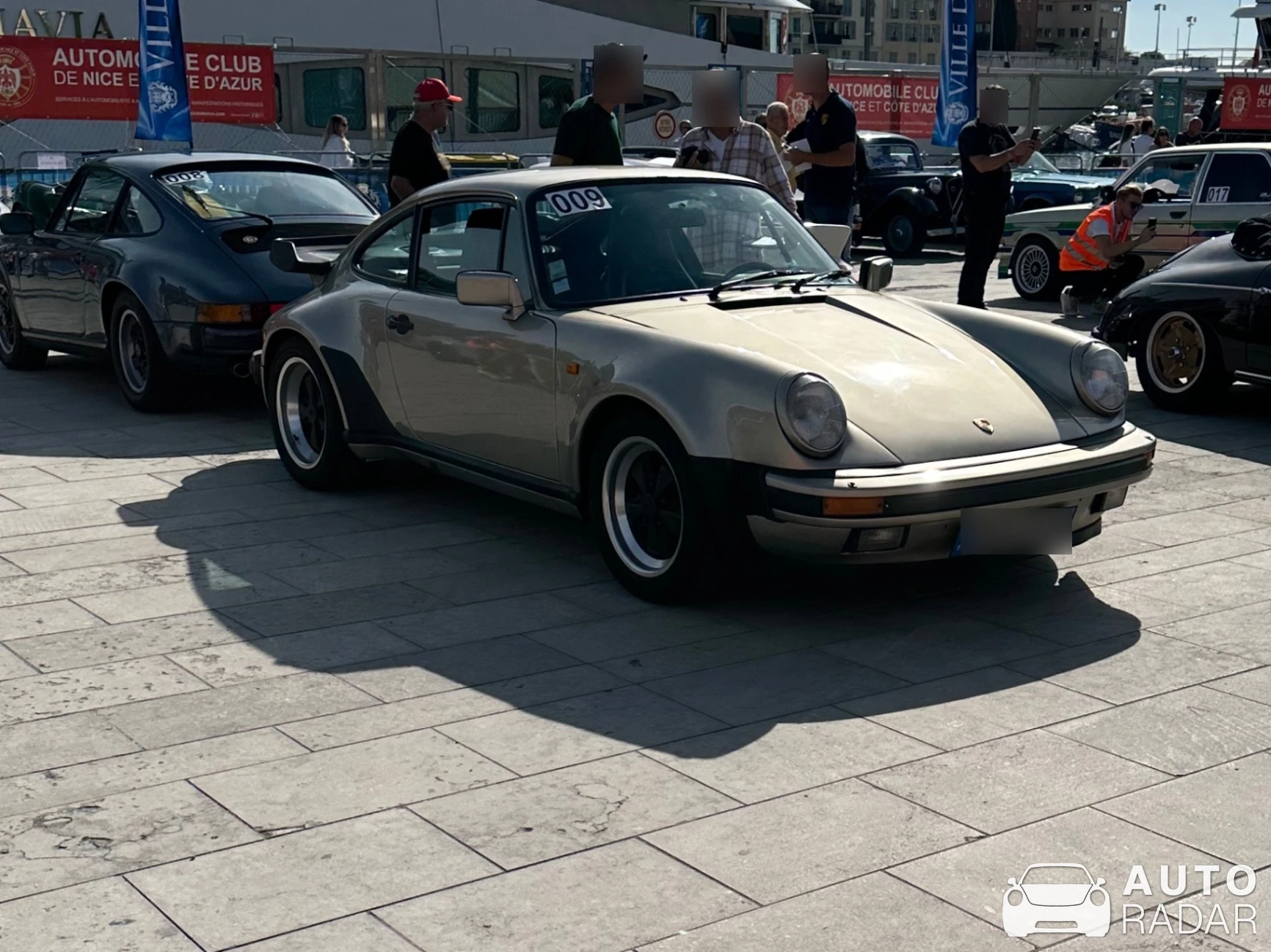 Porsche 911 Turbo 3.3 spotted in Nice, France