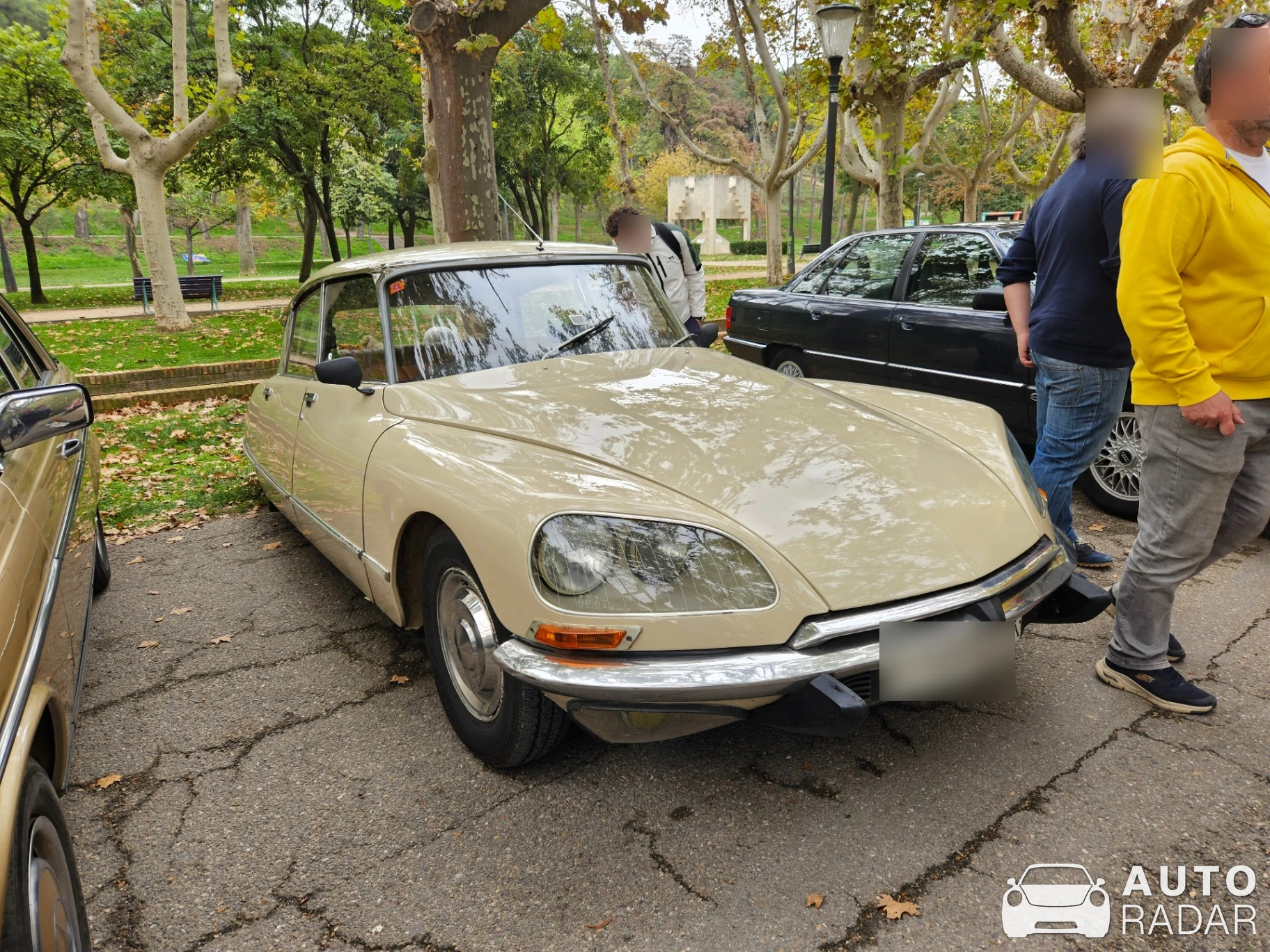 Citroën DS spotted in Zaragoza, Spain