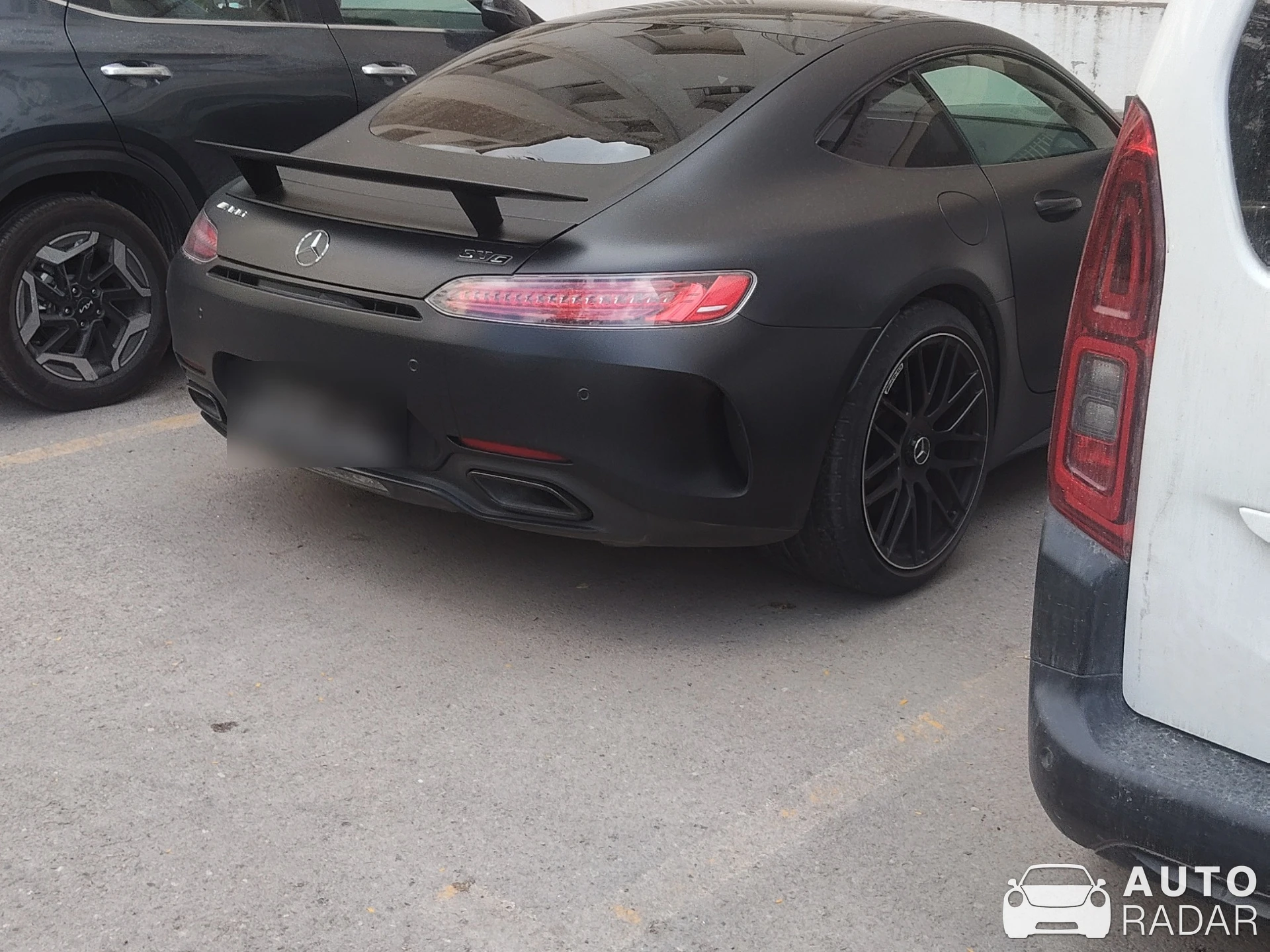 Mercedes-AMG GT C C190 spotted in Tunis