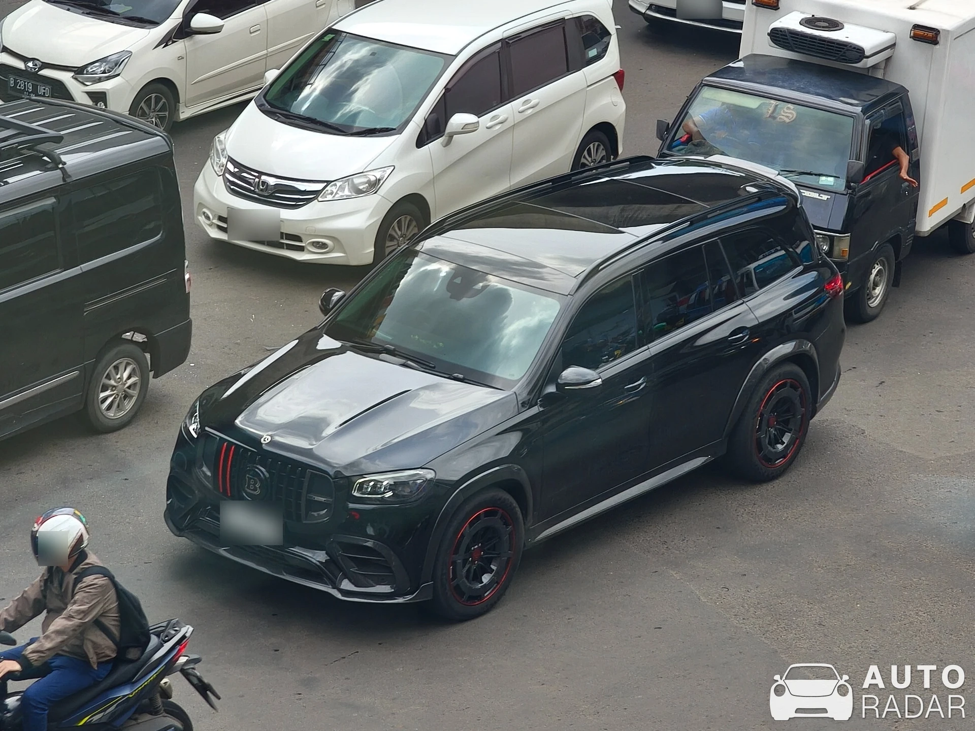 Mercedes-AMG Brabus GLS B40S-800 X167 spotted in Jakarta