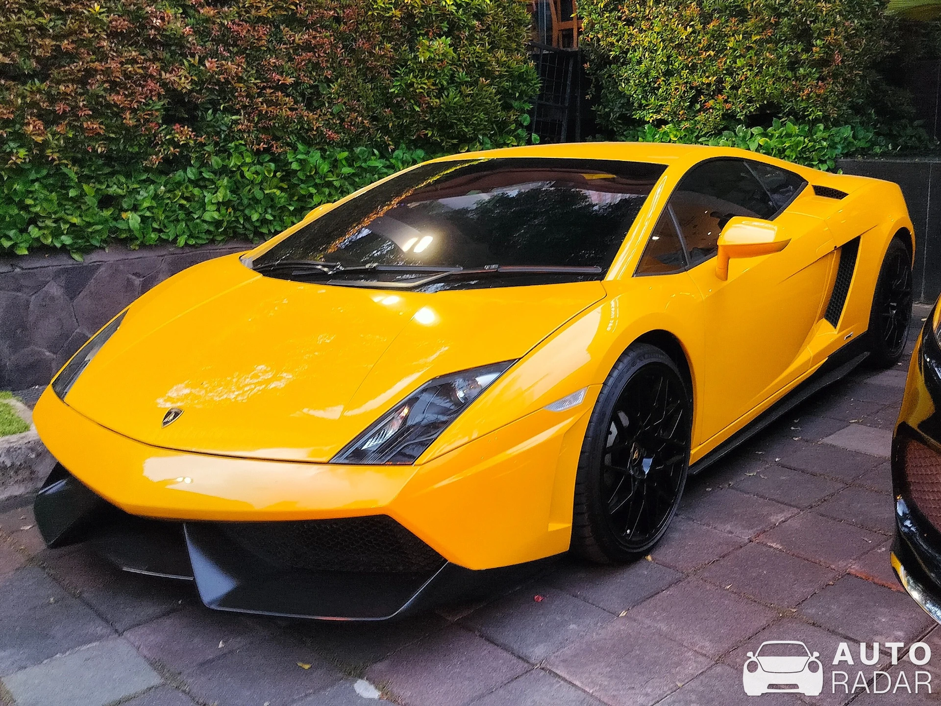 Lamborghini Gallardo LP560-4 spotted in Kota Jakarta Pusat, Indonesia