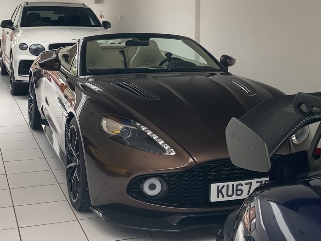Aston Martin Vanquish Zagato Speedster