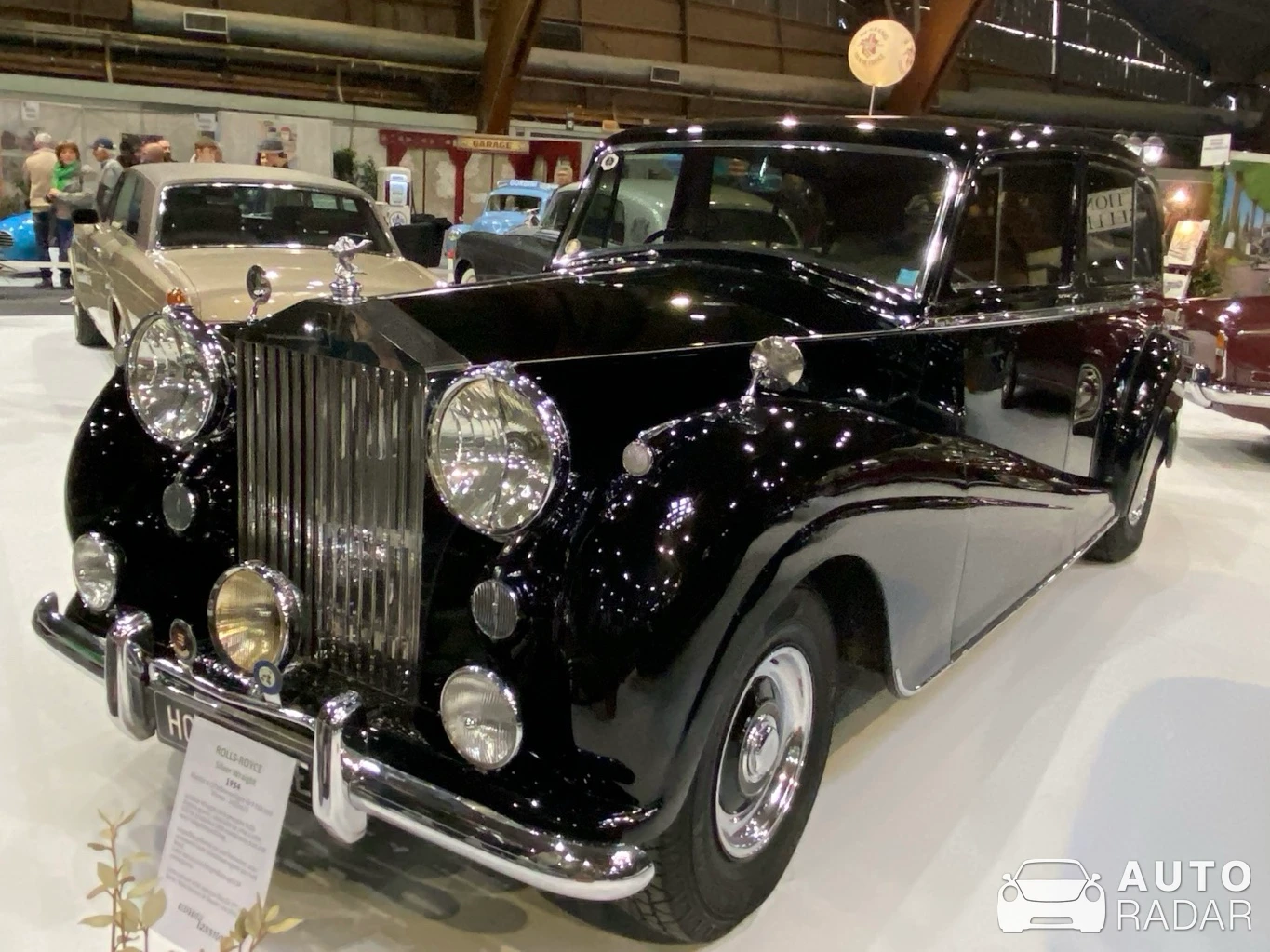 Rolls-Royce Silver Wraith spotted in Avignon