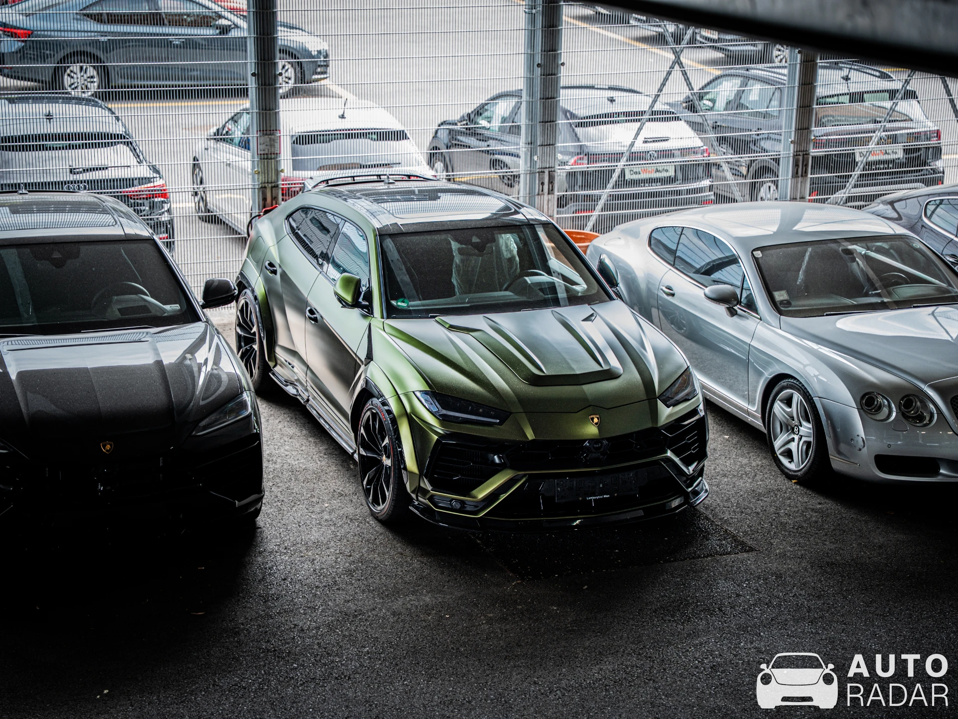 Lamborghini Urus Prior Design PD700F WideBody spotted in Vienna