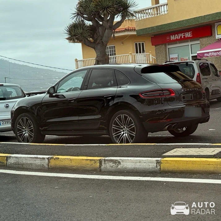 Porsche Macan spotted in La Matanza de Acentejo, España