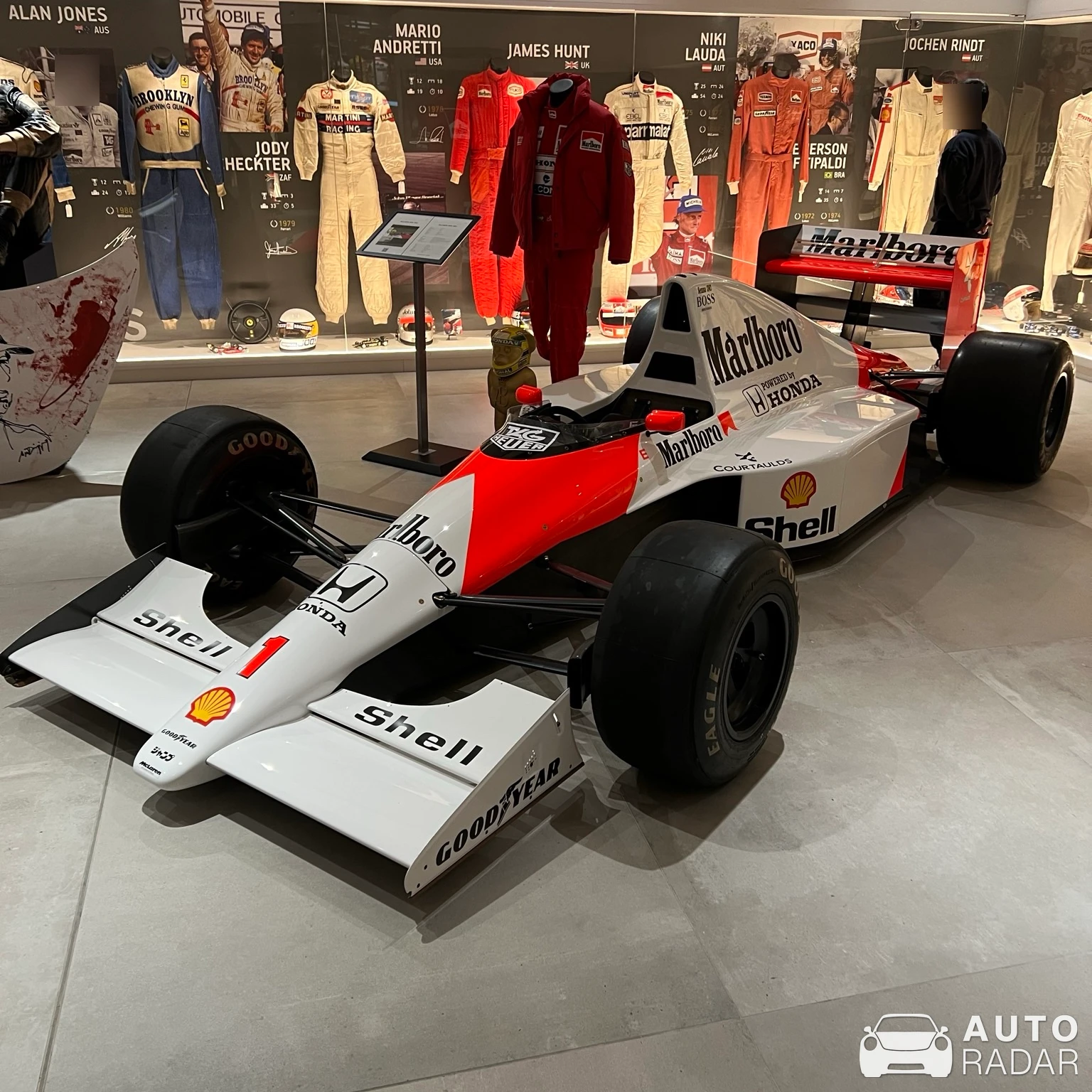 McLaren MP4/6 spotted in L'Hospitalet de Llobregat