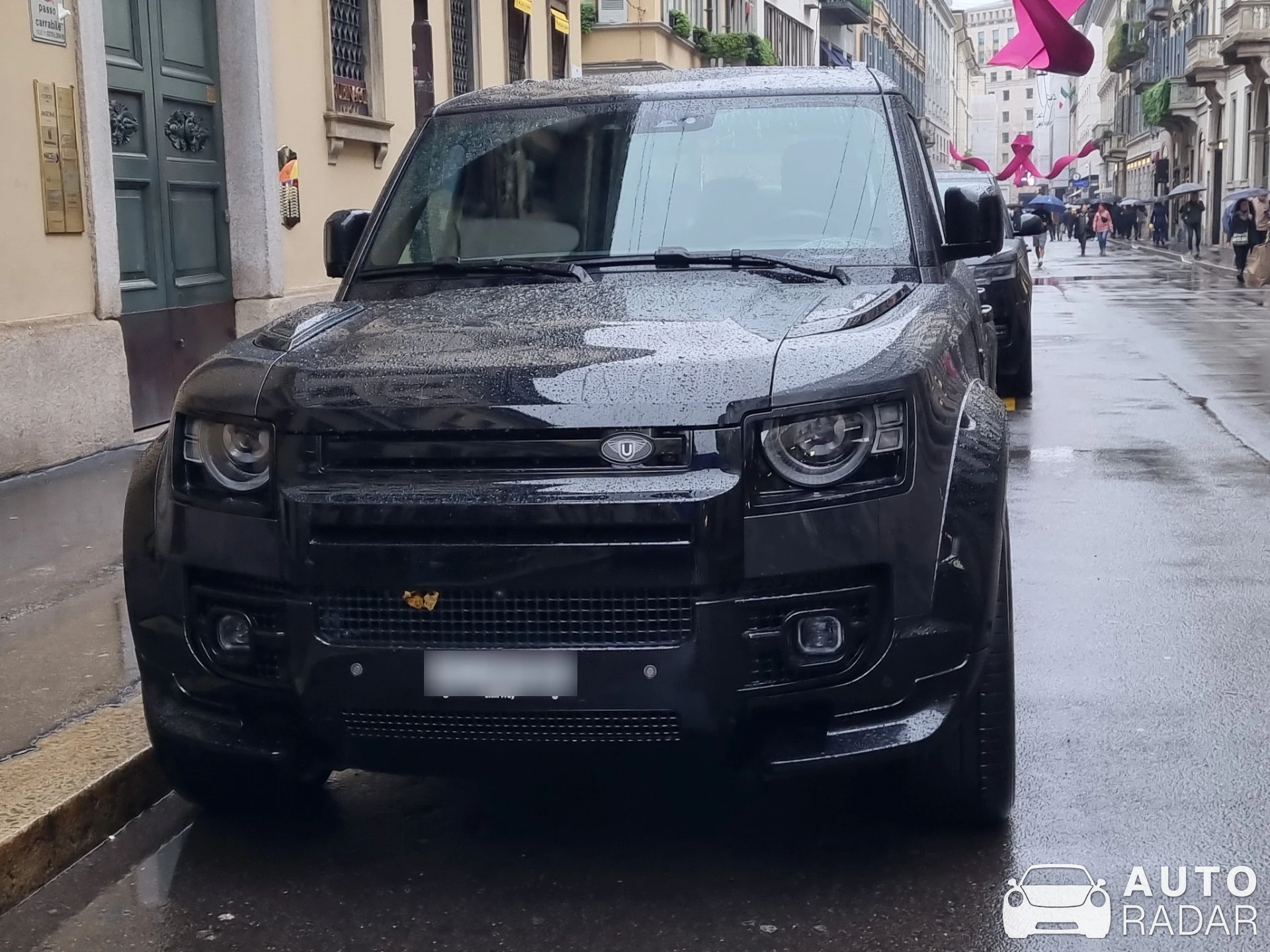 Land Rover Defender Urban spotted in Milano, Italia