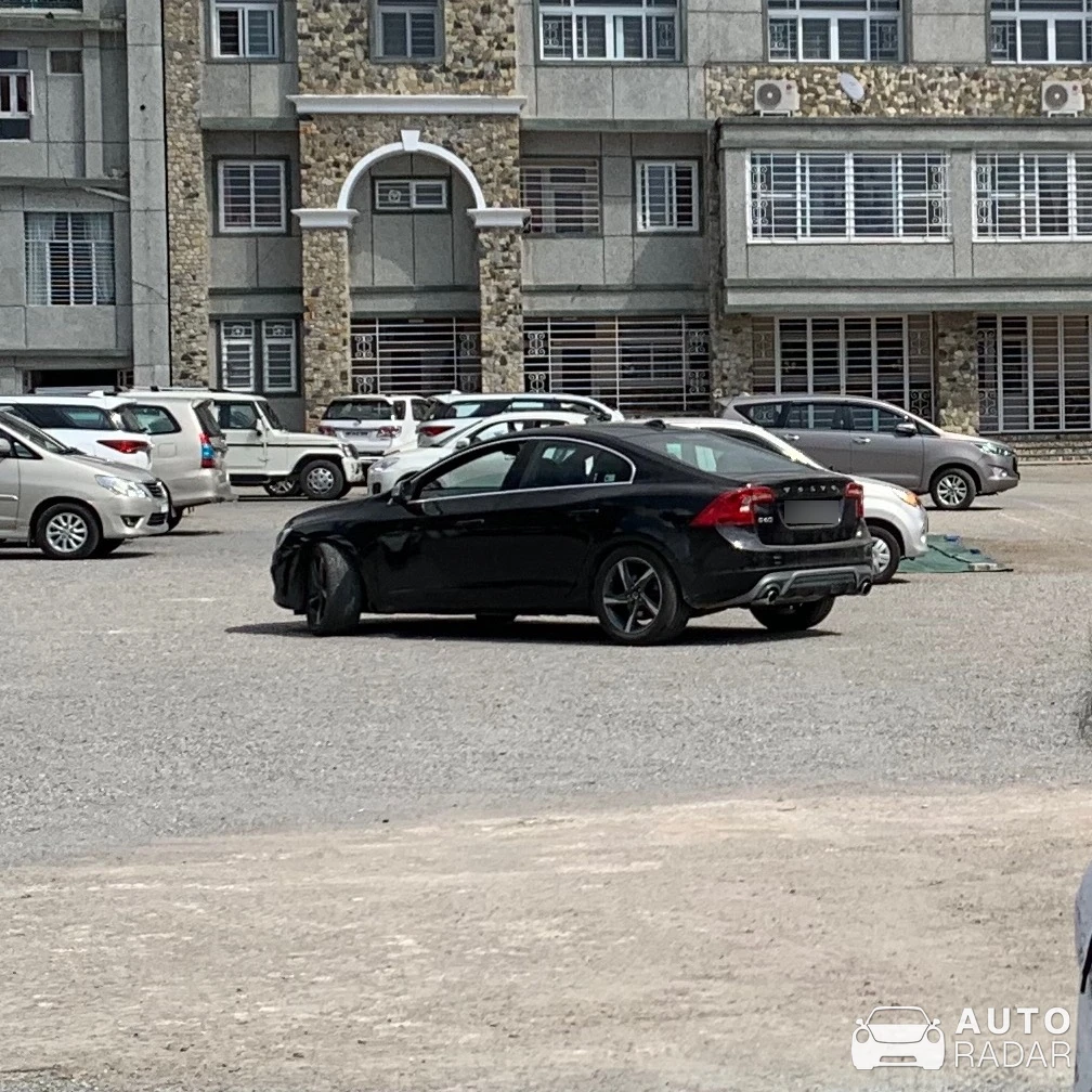 Volvo S60 R spotted in Mussoorie, India