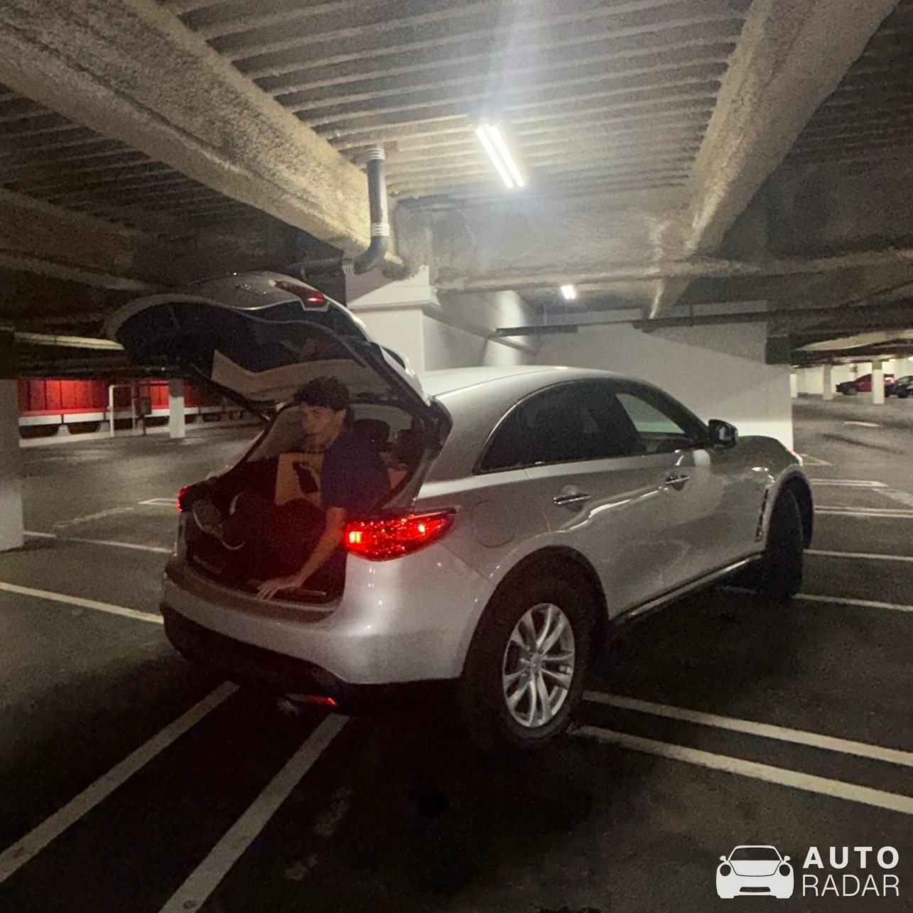 Infiniti QX70 spotted in Los Angeles