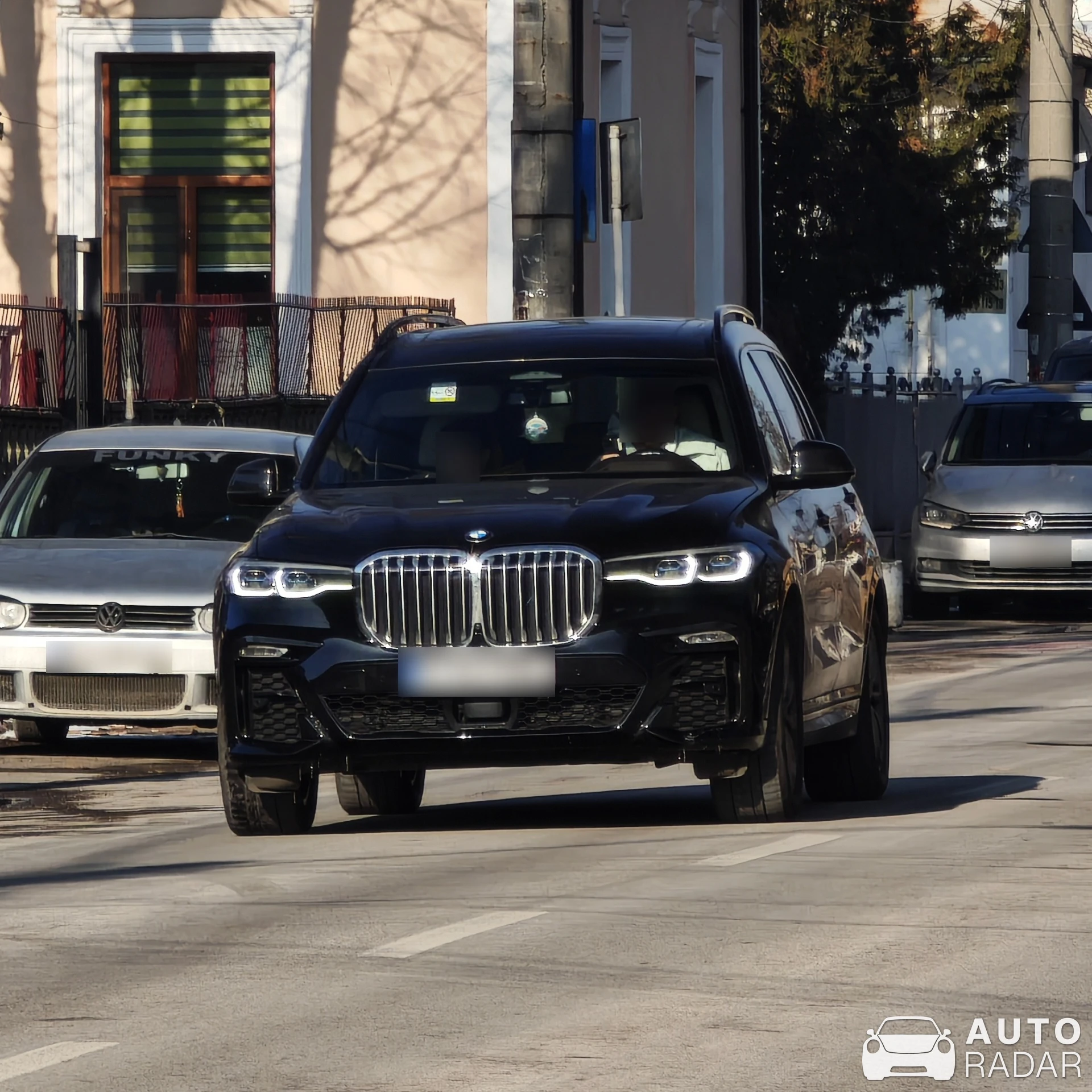 BMW X7 M50d G07 spotted in Ploiești, Romania