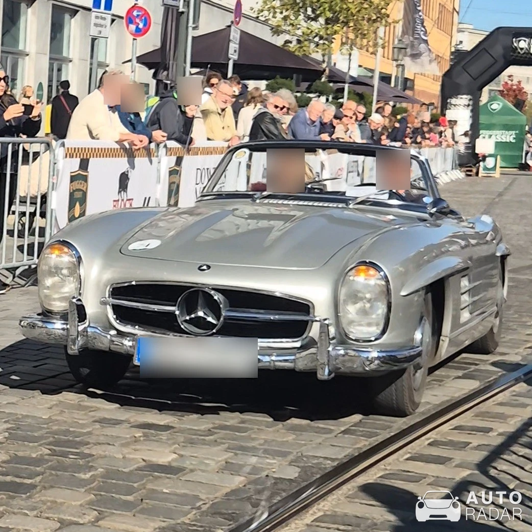 Mercedes-Benz 300SL Roadster spotted in Augsburg, Germany