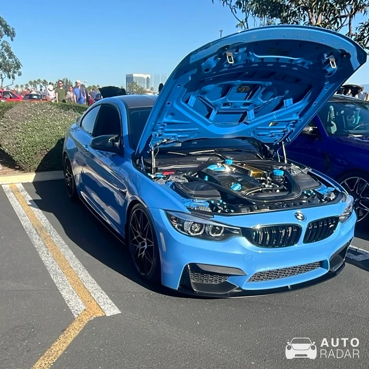 BMW M4 F82 Coupé Competition spotted in El Segundo, United States