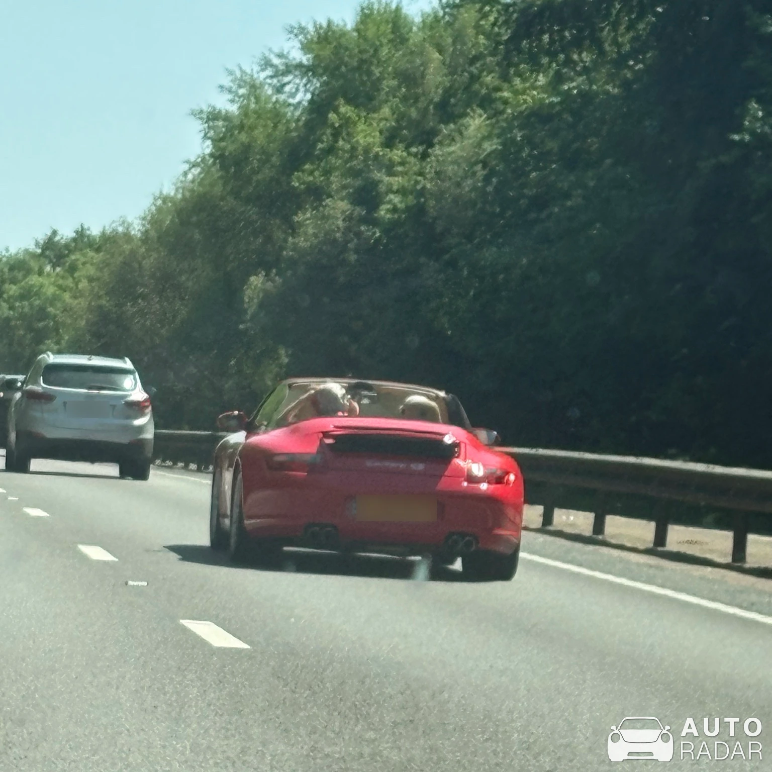 Porsche 993 Carrera 4 Cabriolet spotted