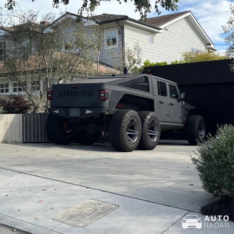 Jeep Gladiator Apocalypse Hellfire 6x6 spotted in Manhattan Beach
