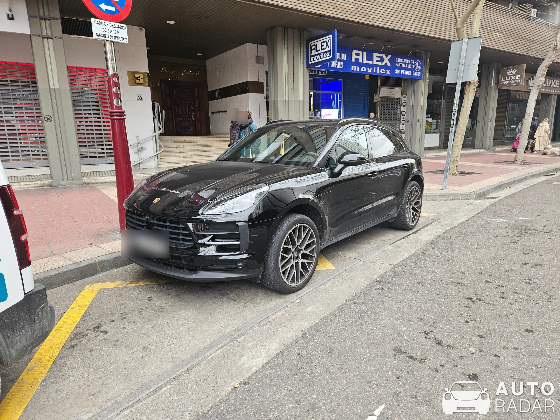 Porsche Macan spotted in Zaragoza, España