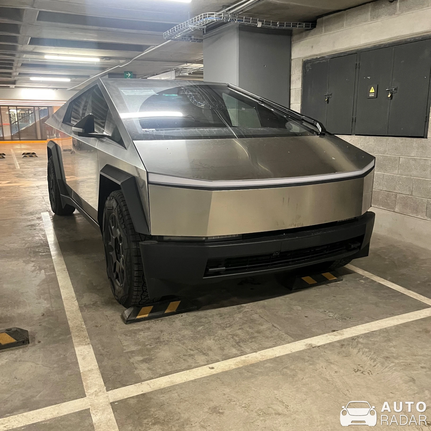 Tesla Cybertruck spotted in Ciudad de México, Mexico