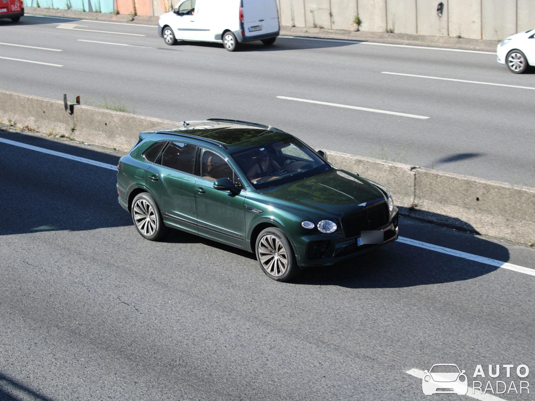 Bentley Bentayga V8 2021 spotted in Porto