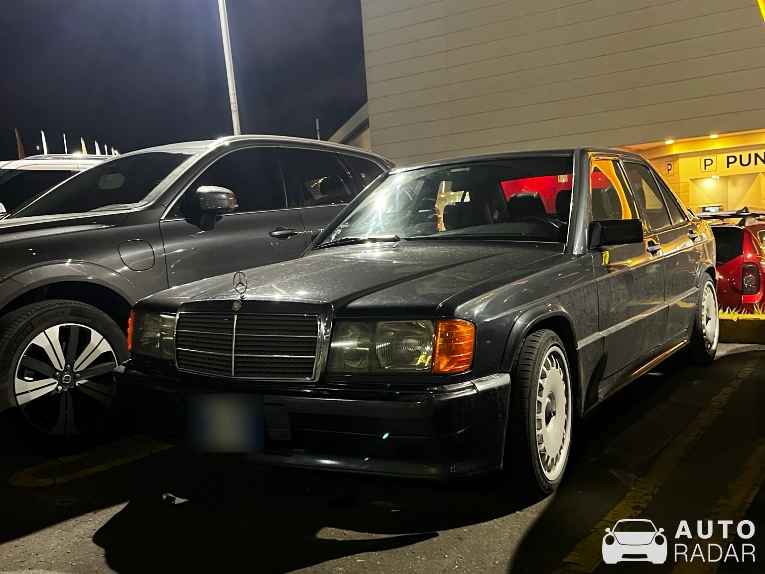 Mercedes-Benz 190 E 2.5-16v Cosworth spotted in Bogotá