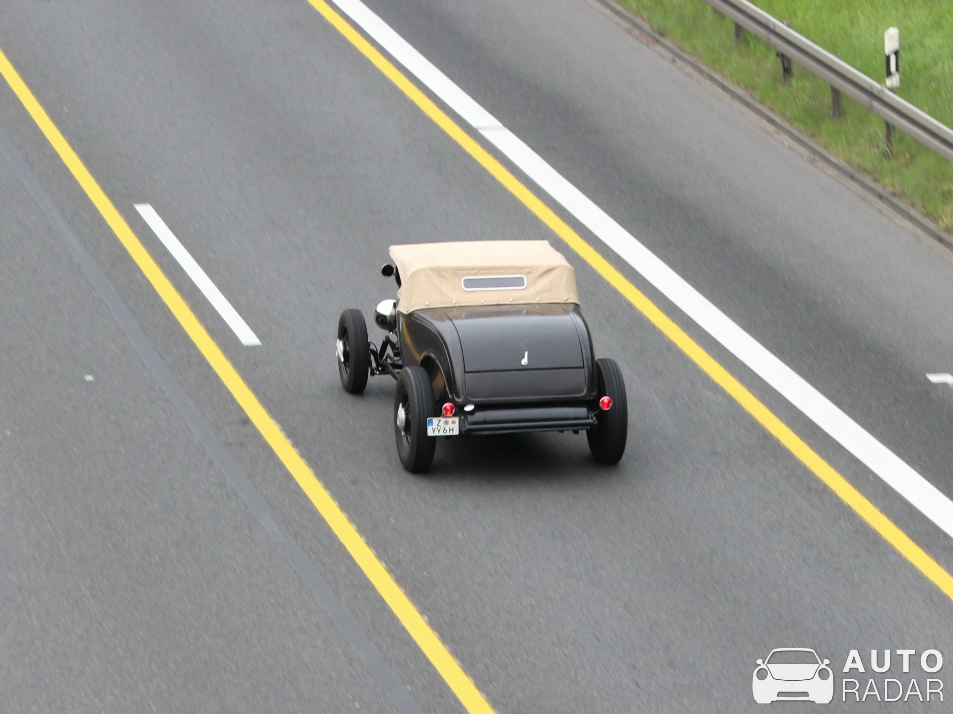 Ford Model B Cabriolet spotted in Chemnitz