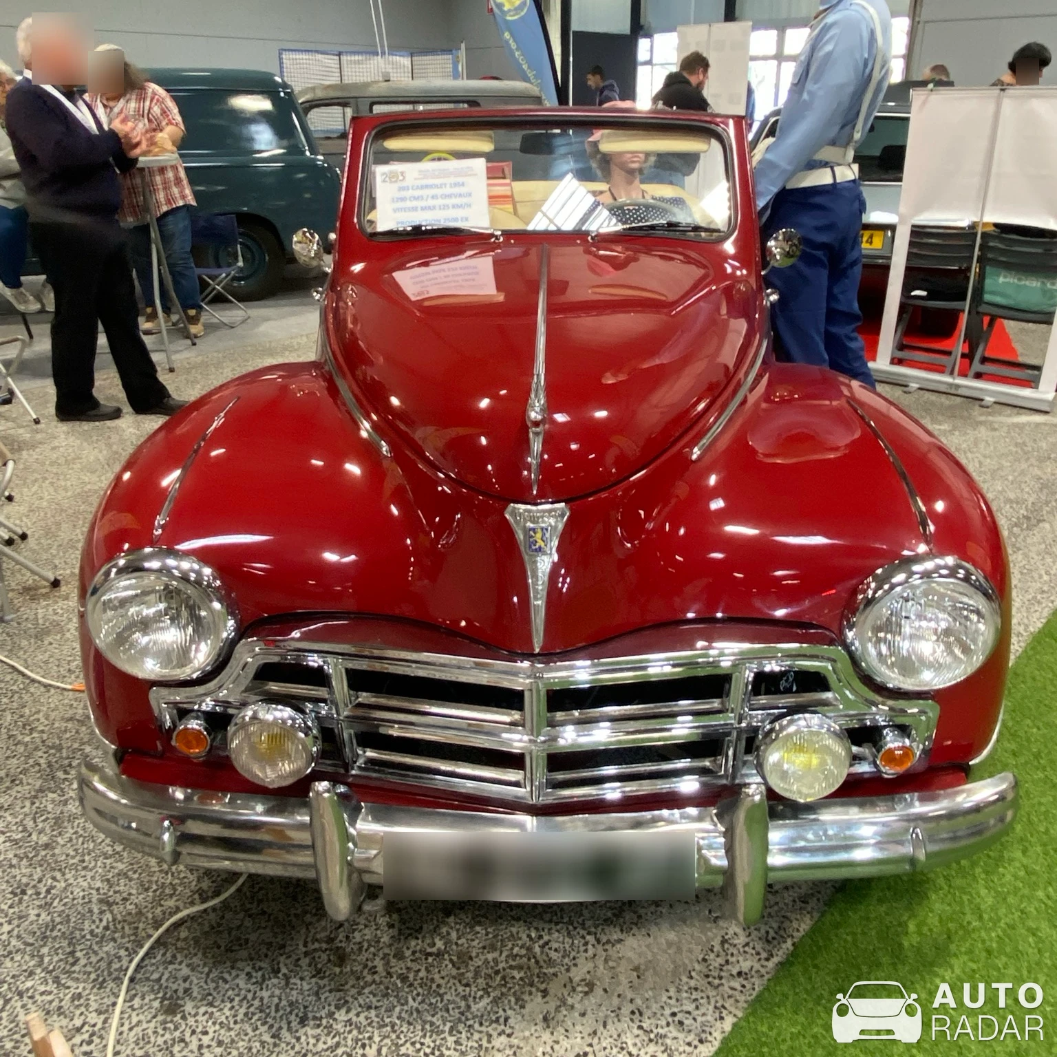 Peugeot 203 spotted in Nantes